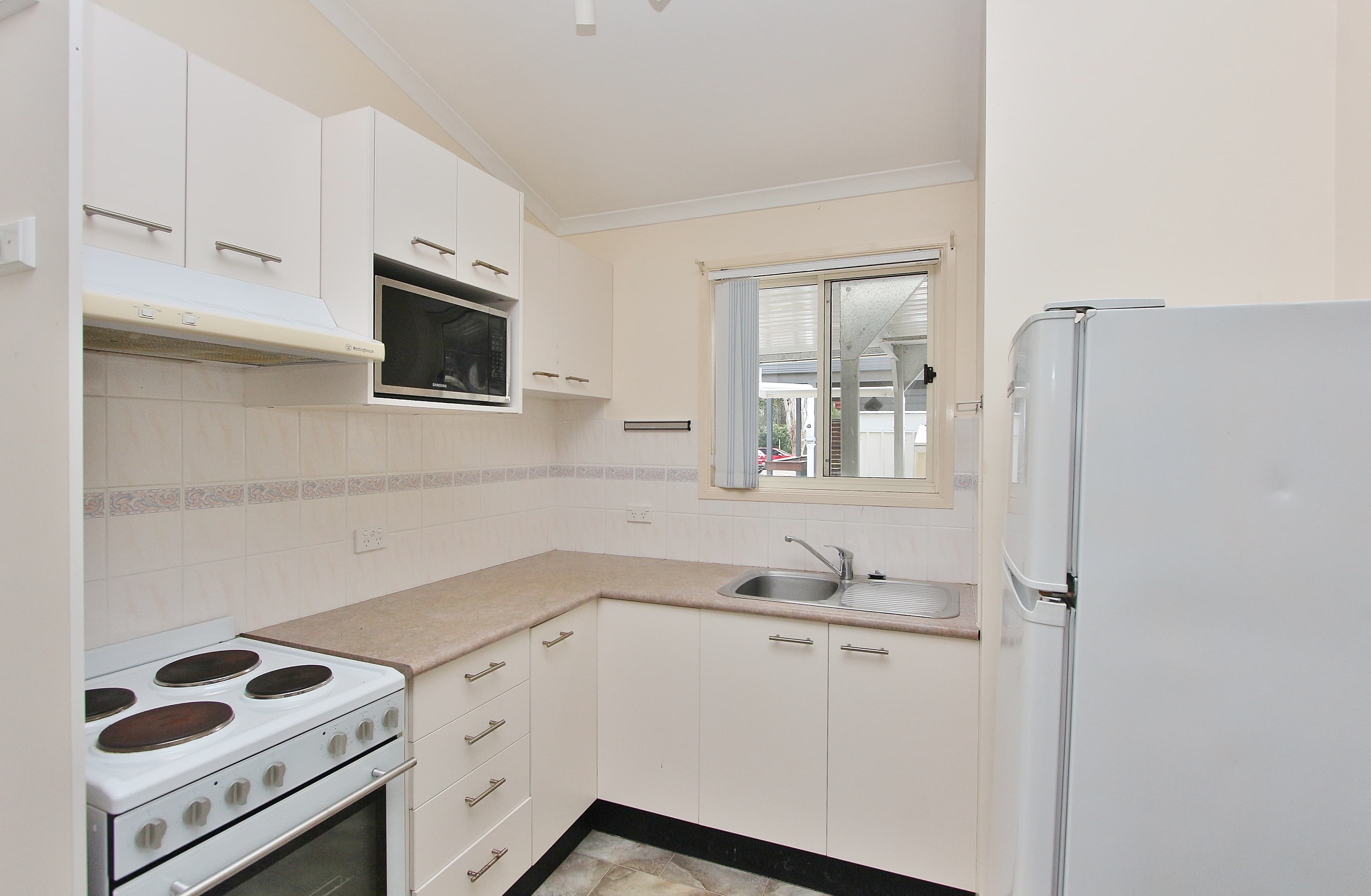 2/2 Arnott Street, Laurieton, Laurieton - Thumbnail 2