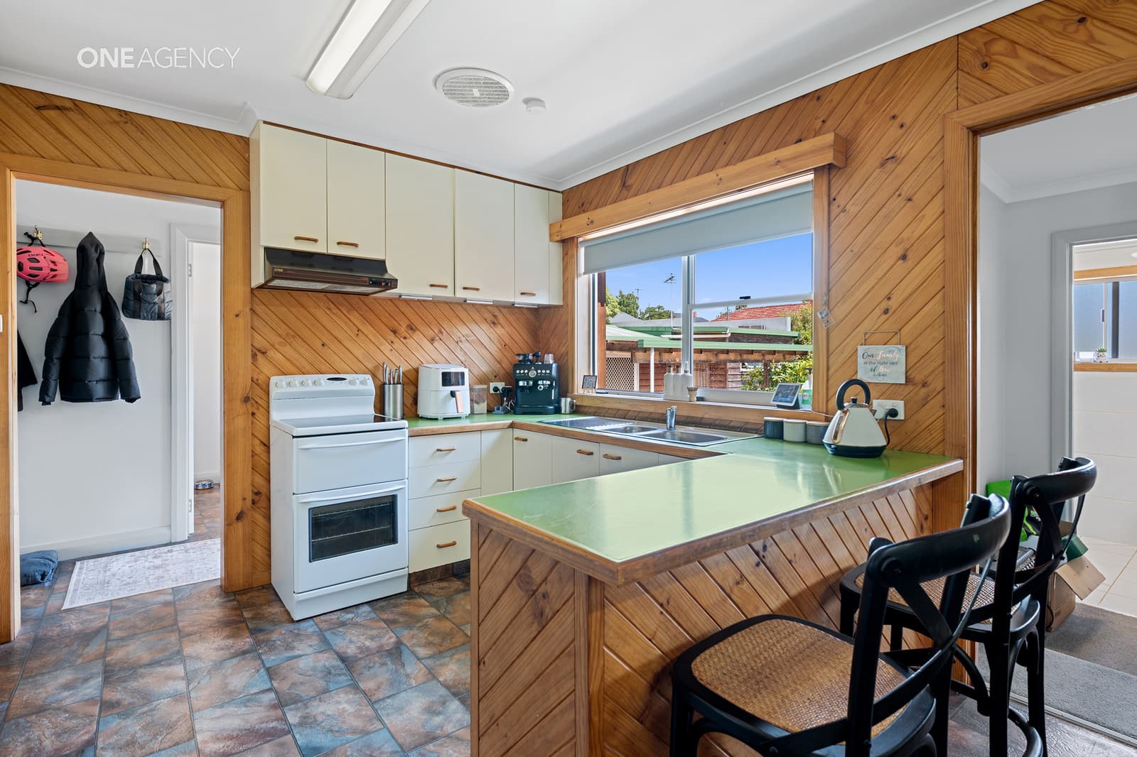 9 Cocker Place, Devonport, Devonport - Thumbnail 2