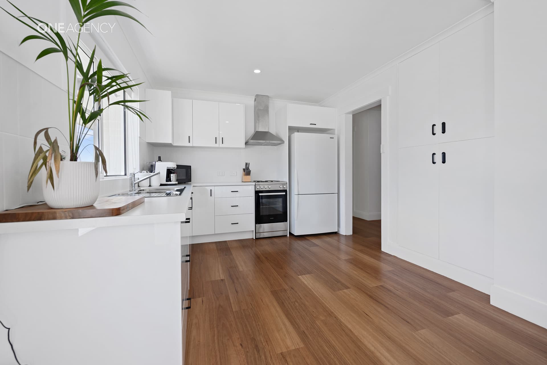 1 Hilltop Avenue, Devonport, Devonport - Thumbnail 5