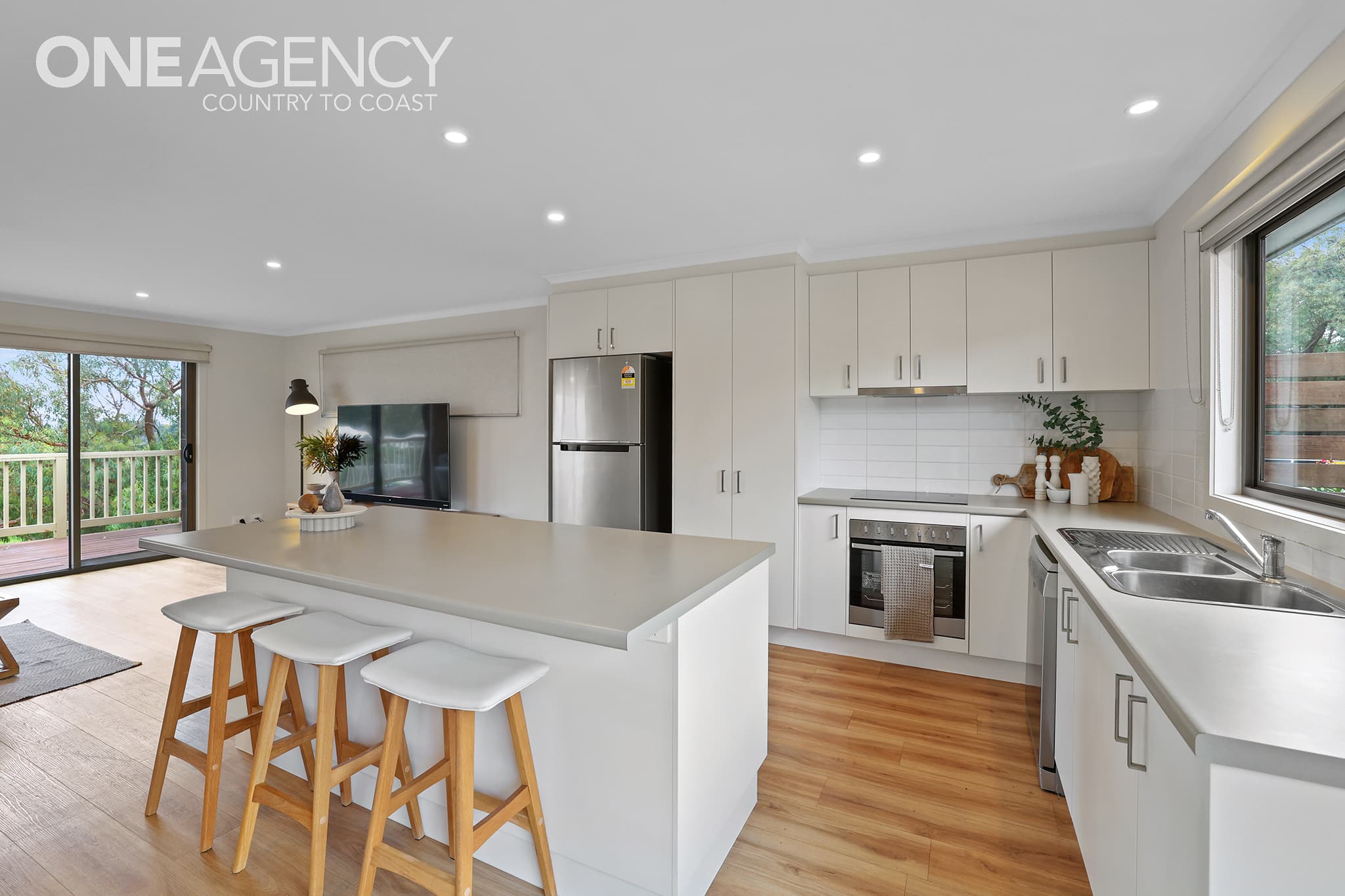 53 Red Rocks Road, Cowes, Cowes - Thumbnail 4