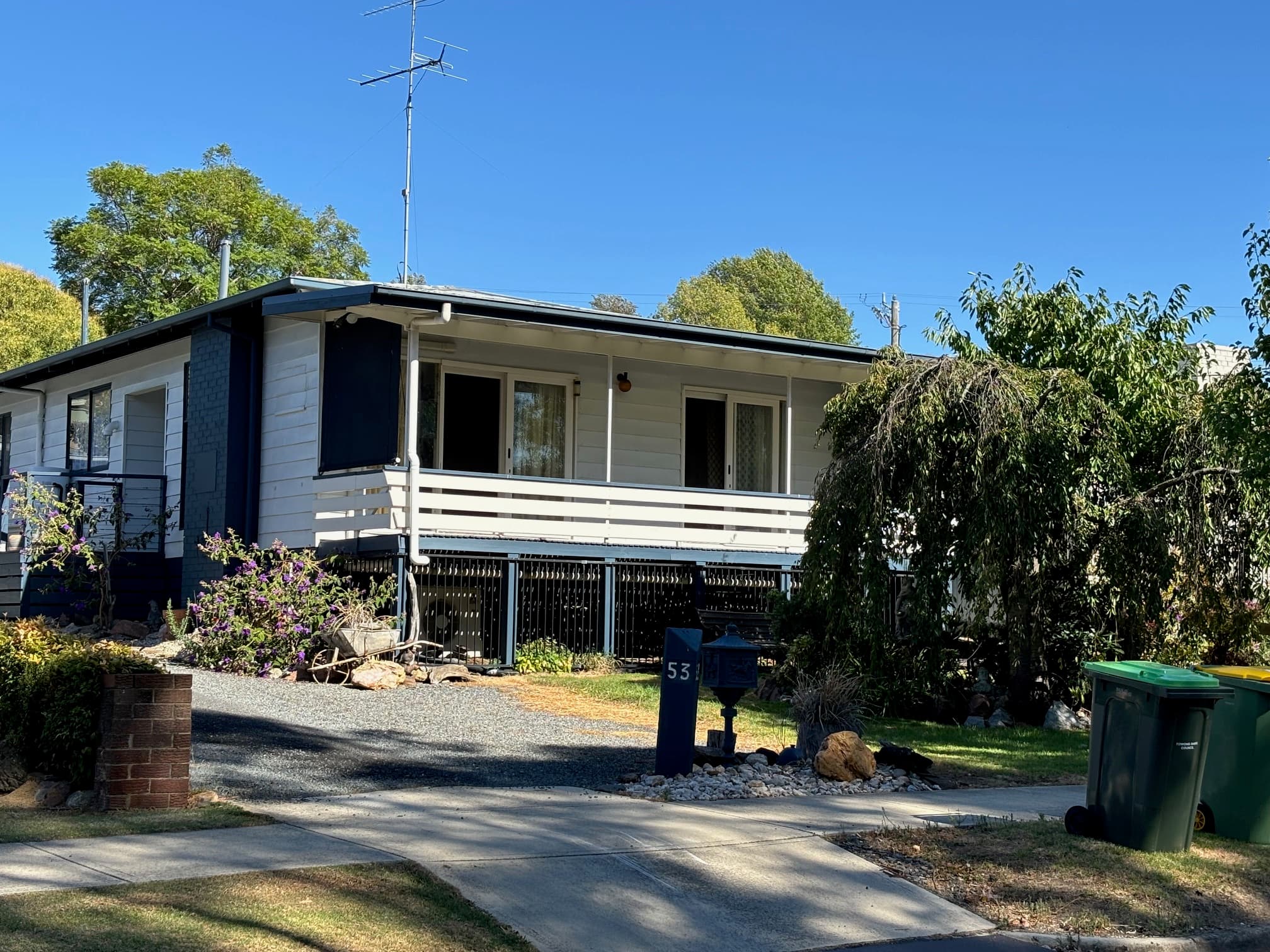 53 Queen Elizabeth Drive, Tallangatta, Tallangatta - Image 1