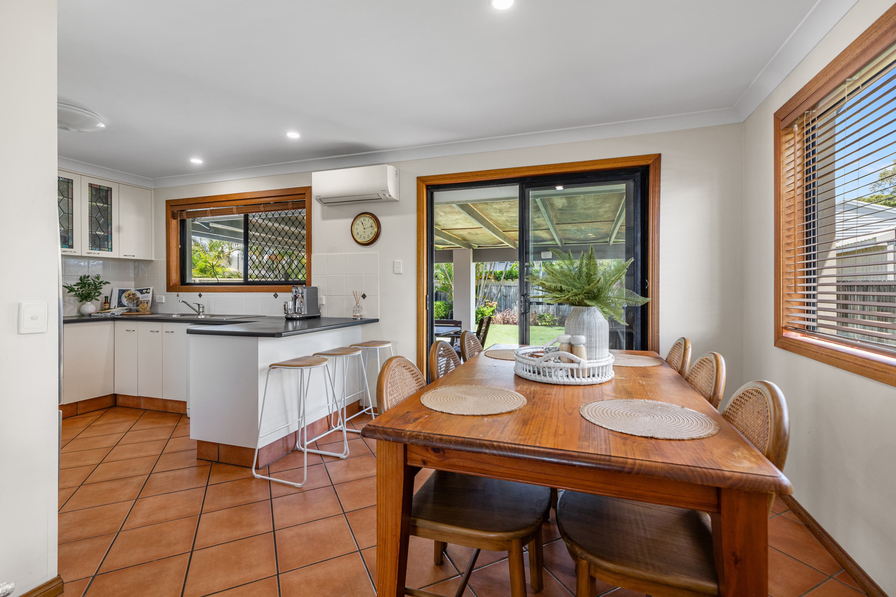 6 Maitland Street, Burleigh Waters, Burleigh Waters - Thumbnail 8