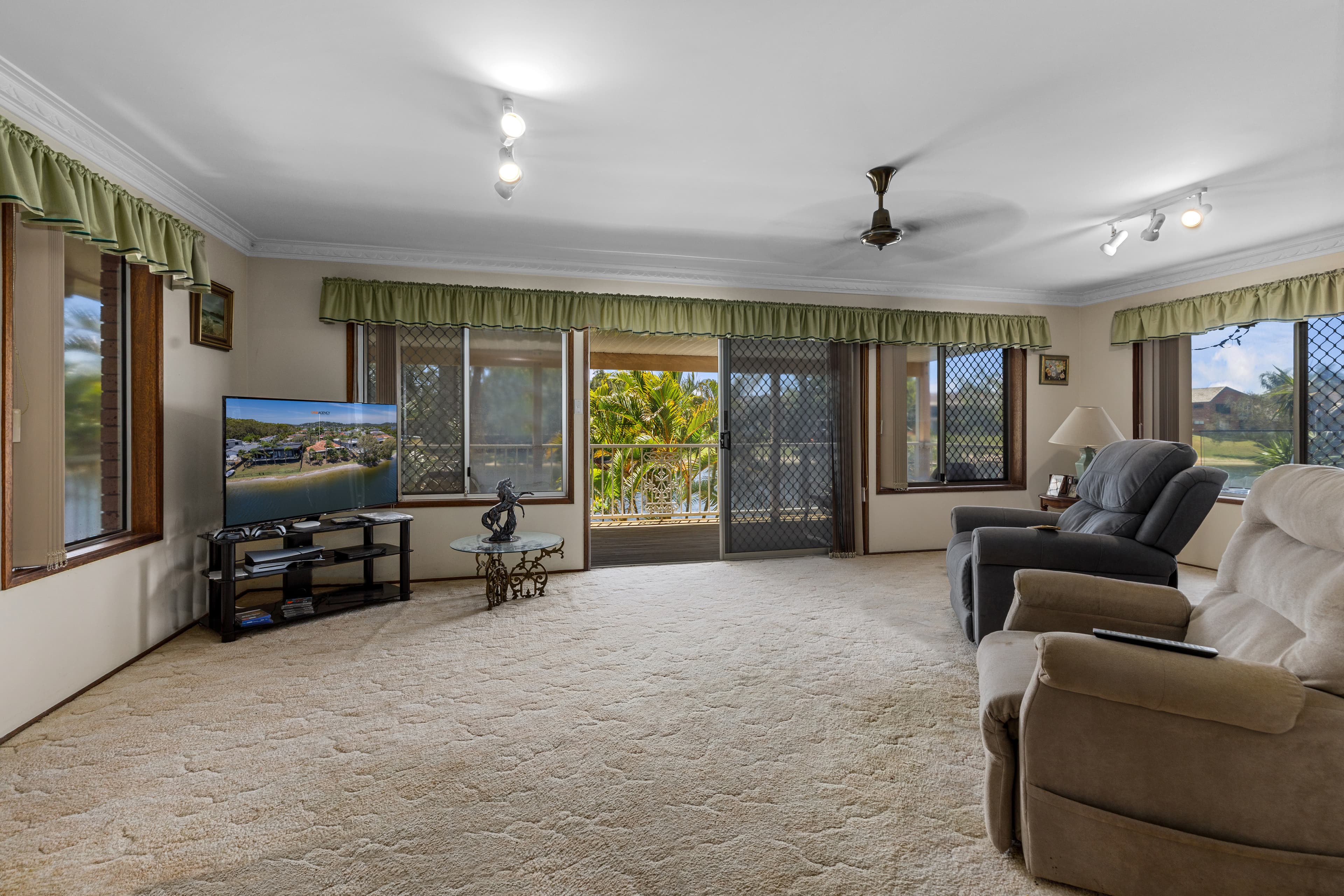 96 Jabiru Avenue, Burleigh Waters, Burleigh Waters - Thumbnail 6