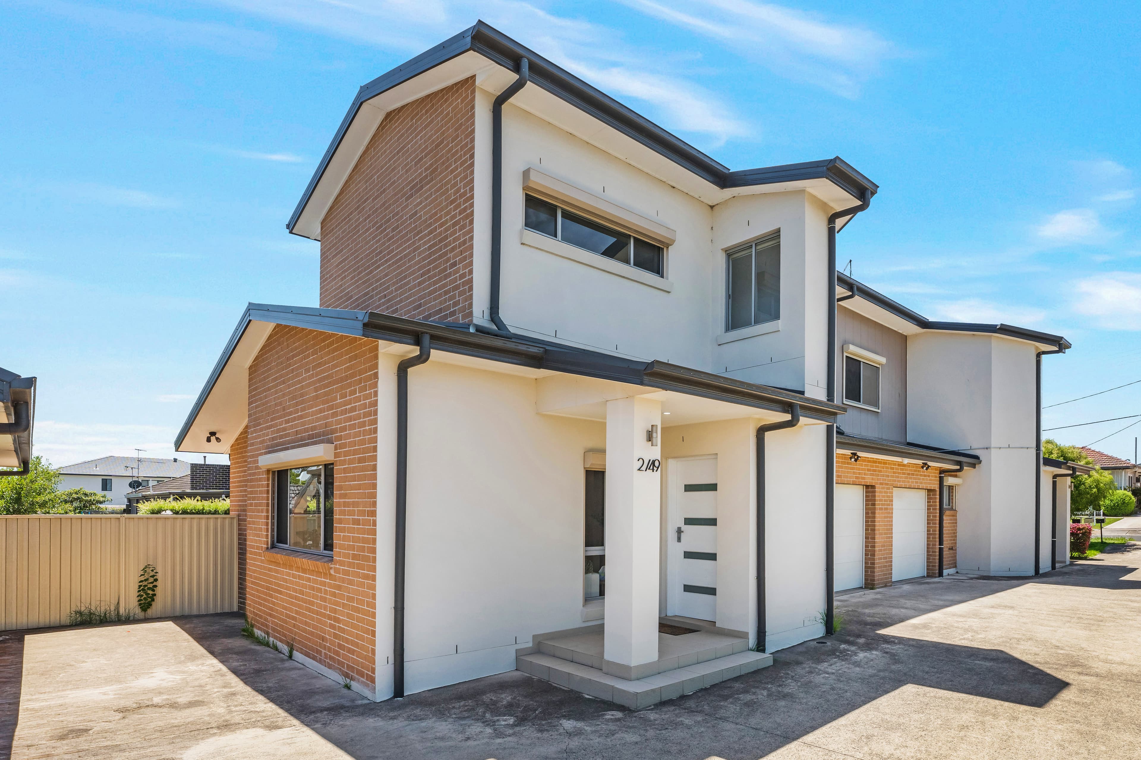 2/49 Rowe Avenue, Lurnea, Lurnea - Image 1