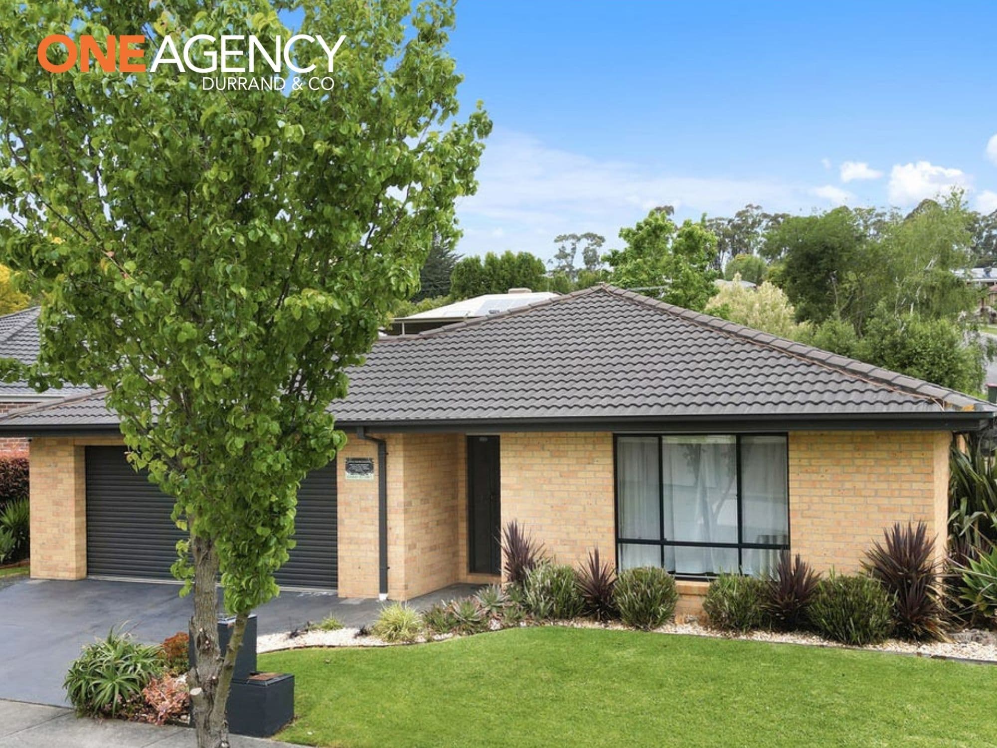27 Valleyview Grove, Drouin, Drouin - Image 1