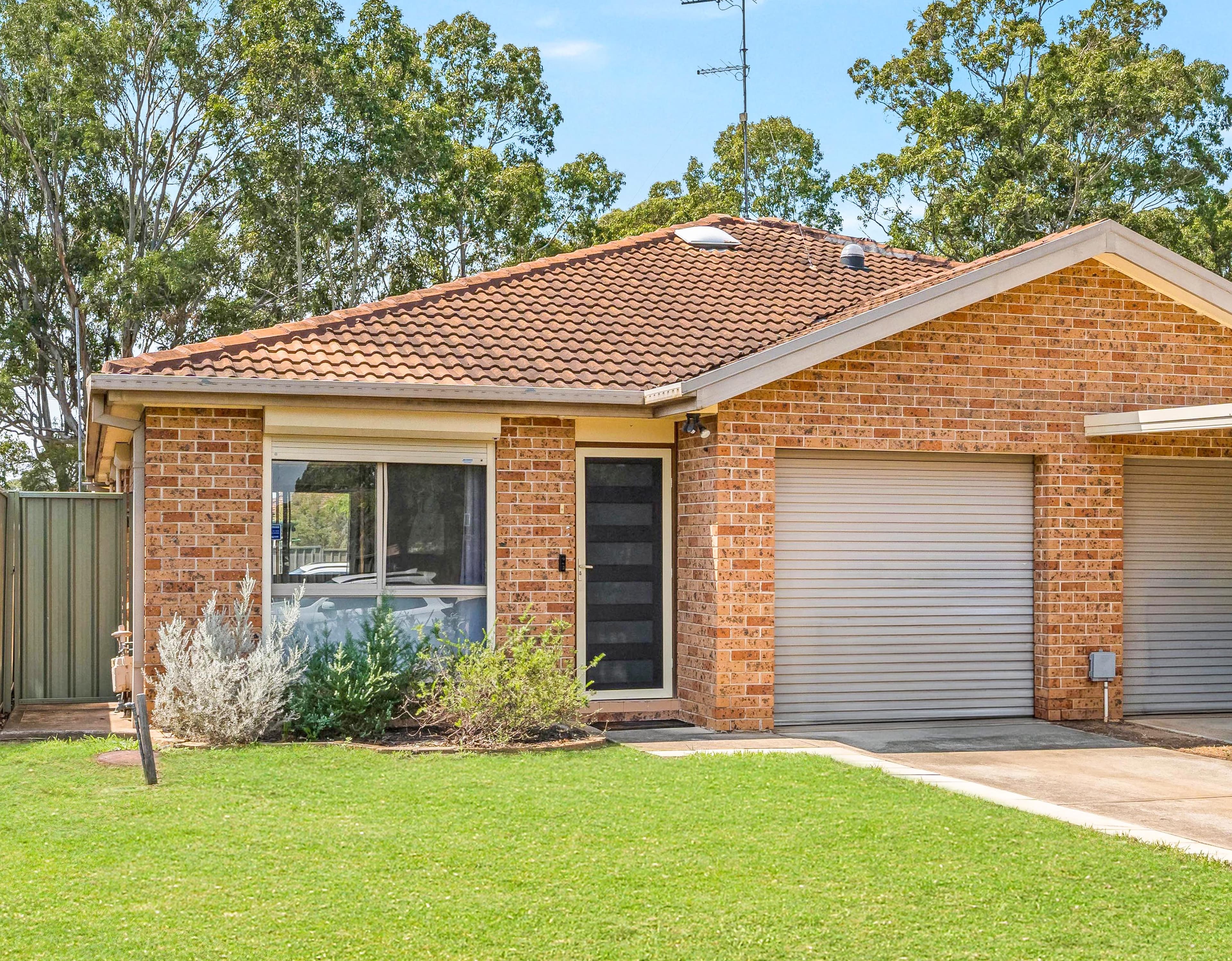 52A Oswald Crescent, Rosemeadow, Rosemeadow - Thumbnail 2