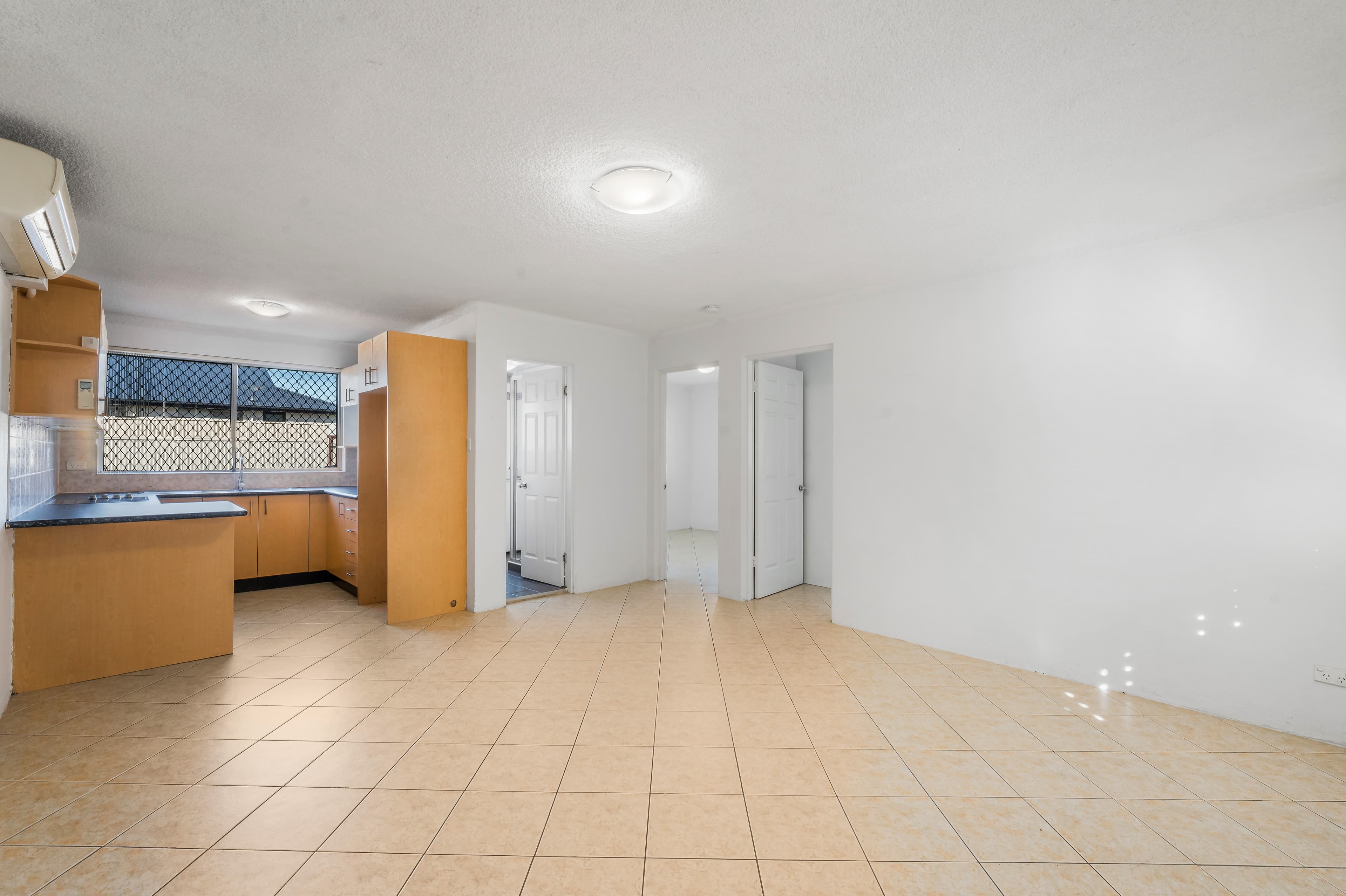 1/12-14 Market Street, Moorebank, Moorebank - Thumbnail 3