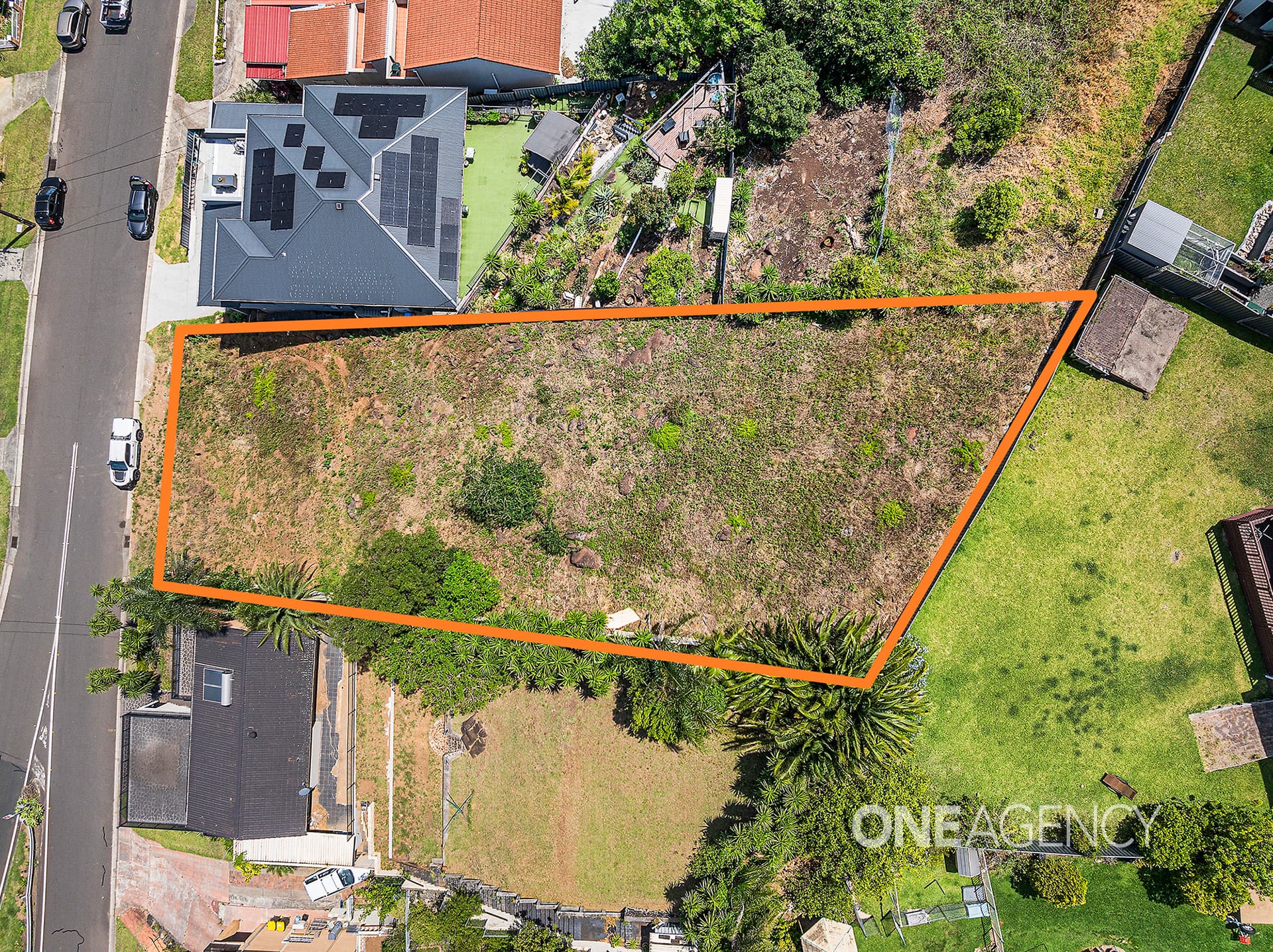 92 Hassan Street, Lake Heights, Lake Heights - Image 1