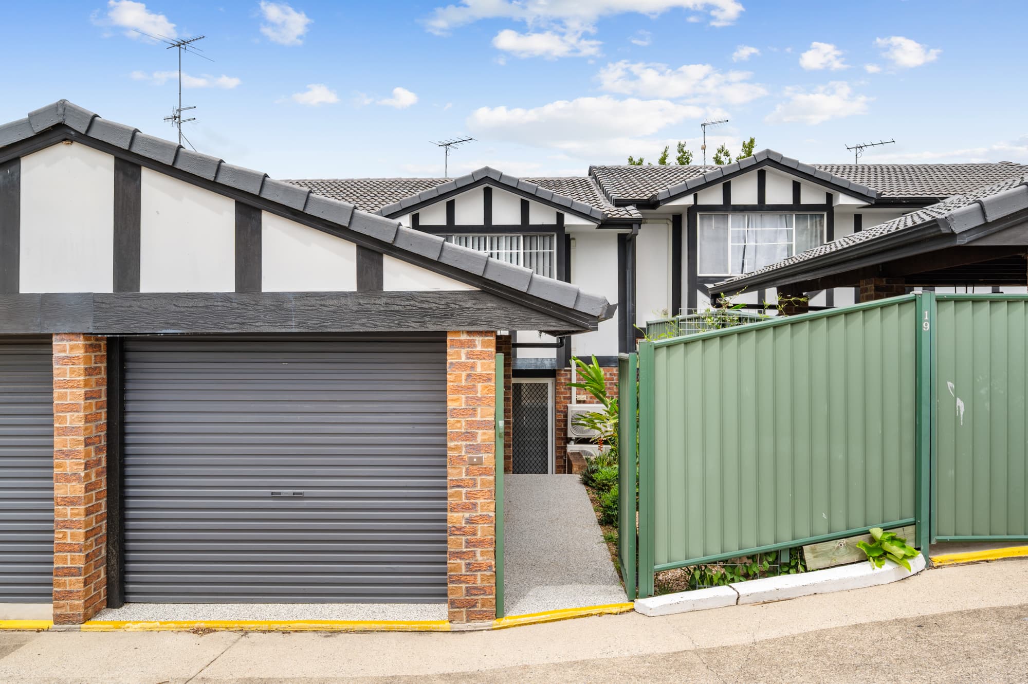18/18 Magellan Road, Springwood, Springwood - Thumbnail 3