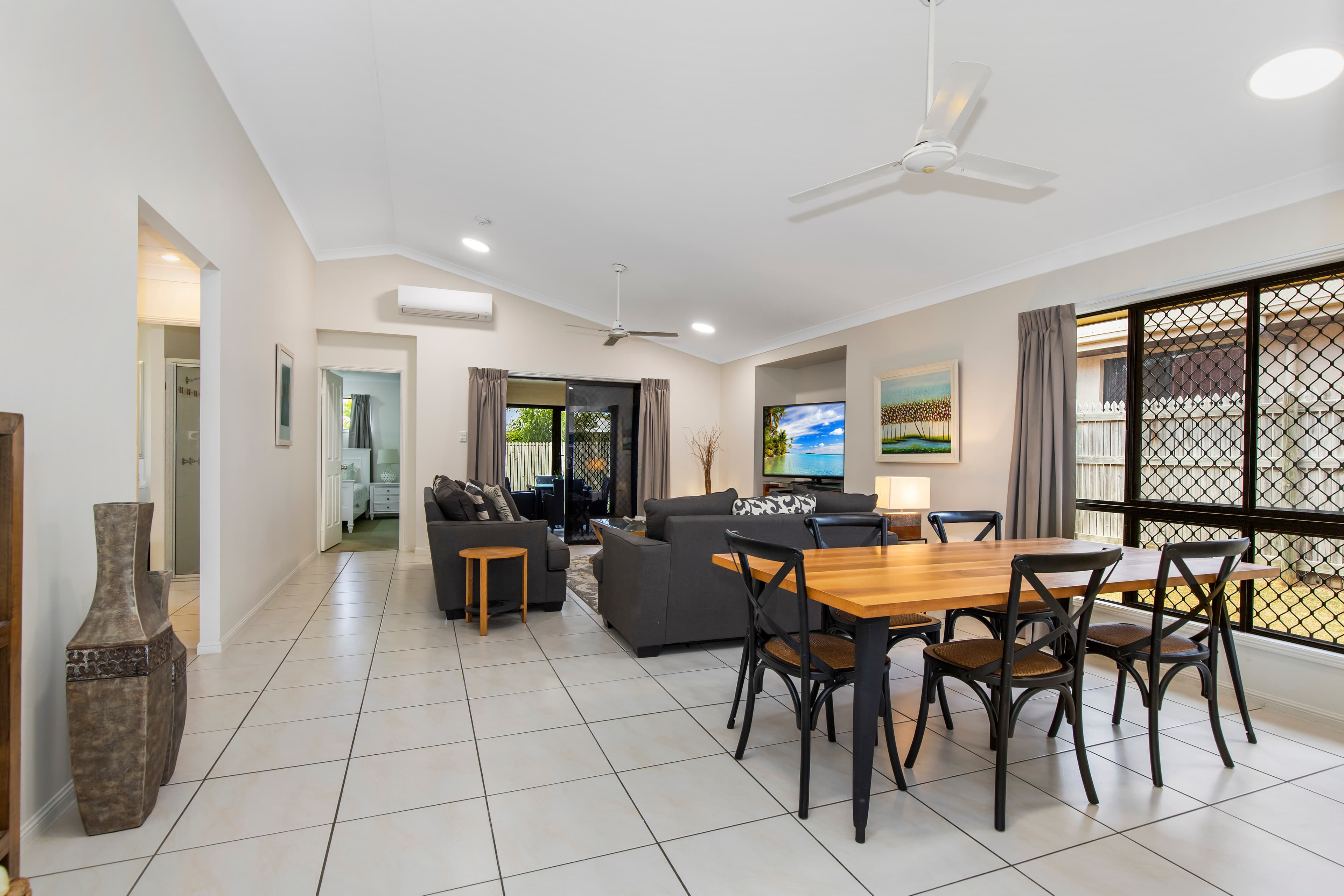 47 Warbler Crescent, Douglas, Douglas - Thumbnail 3