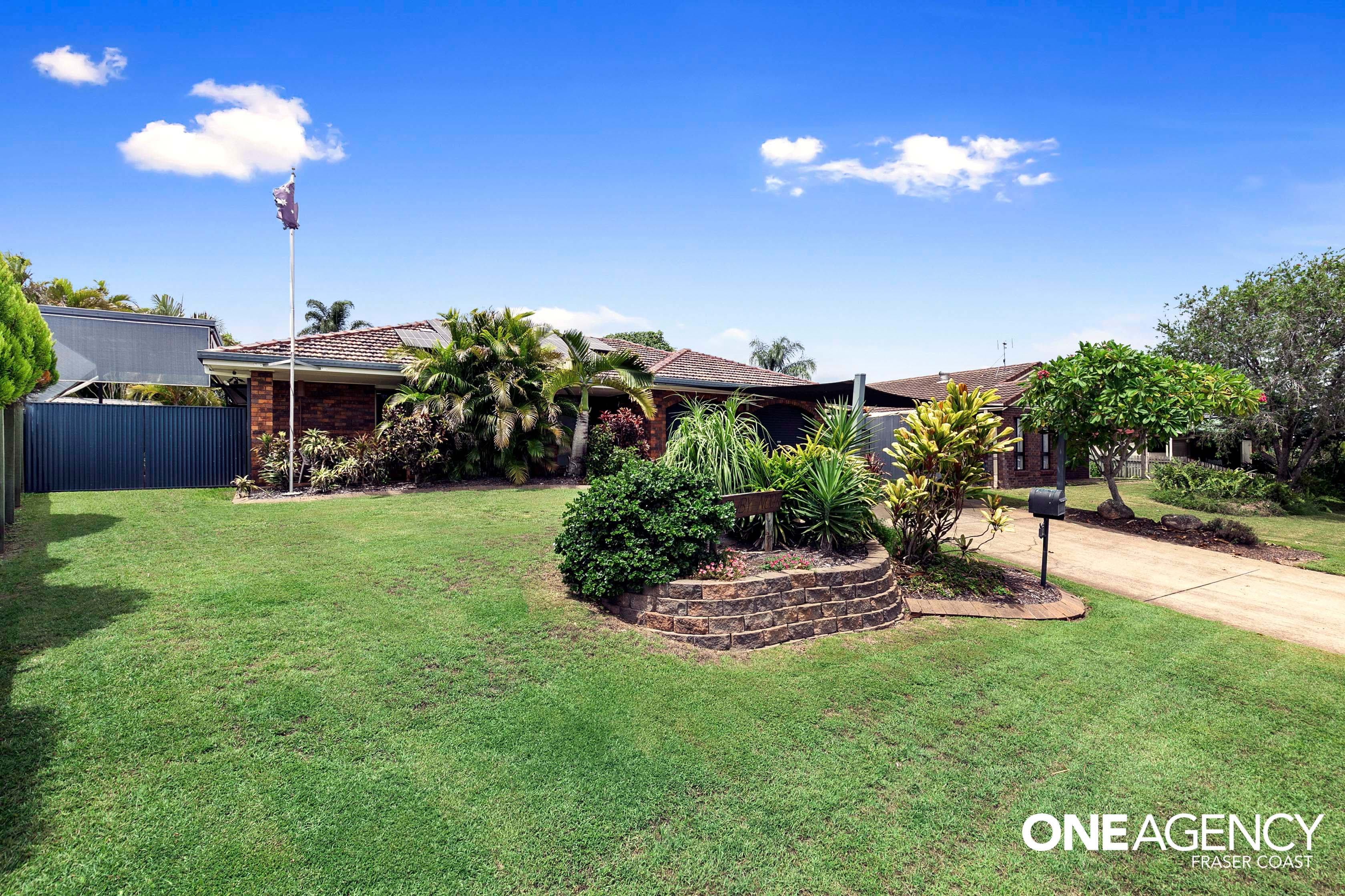 12 Michelle Drive, Point Vernon, Point Vernon - Thumbnail 3