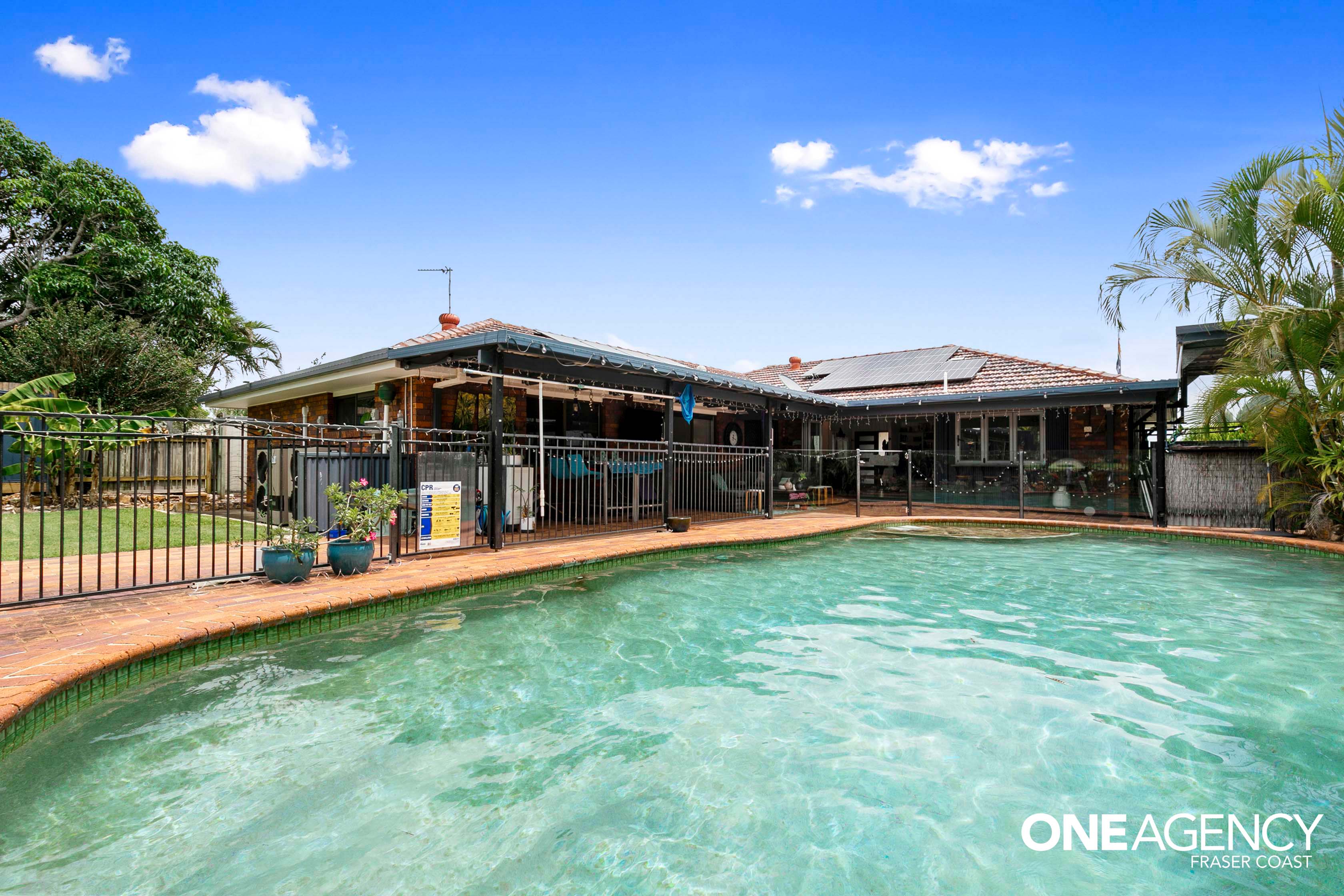 12 Michelle Drive, Point Vernon, Point Vernon - Thumbnail 4