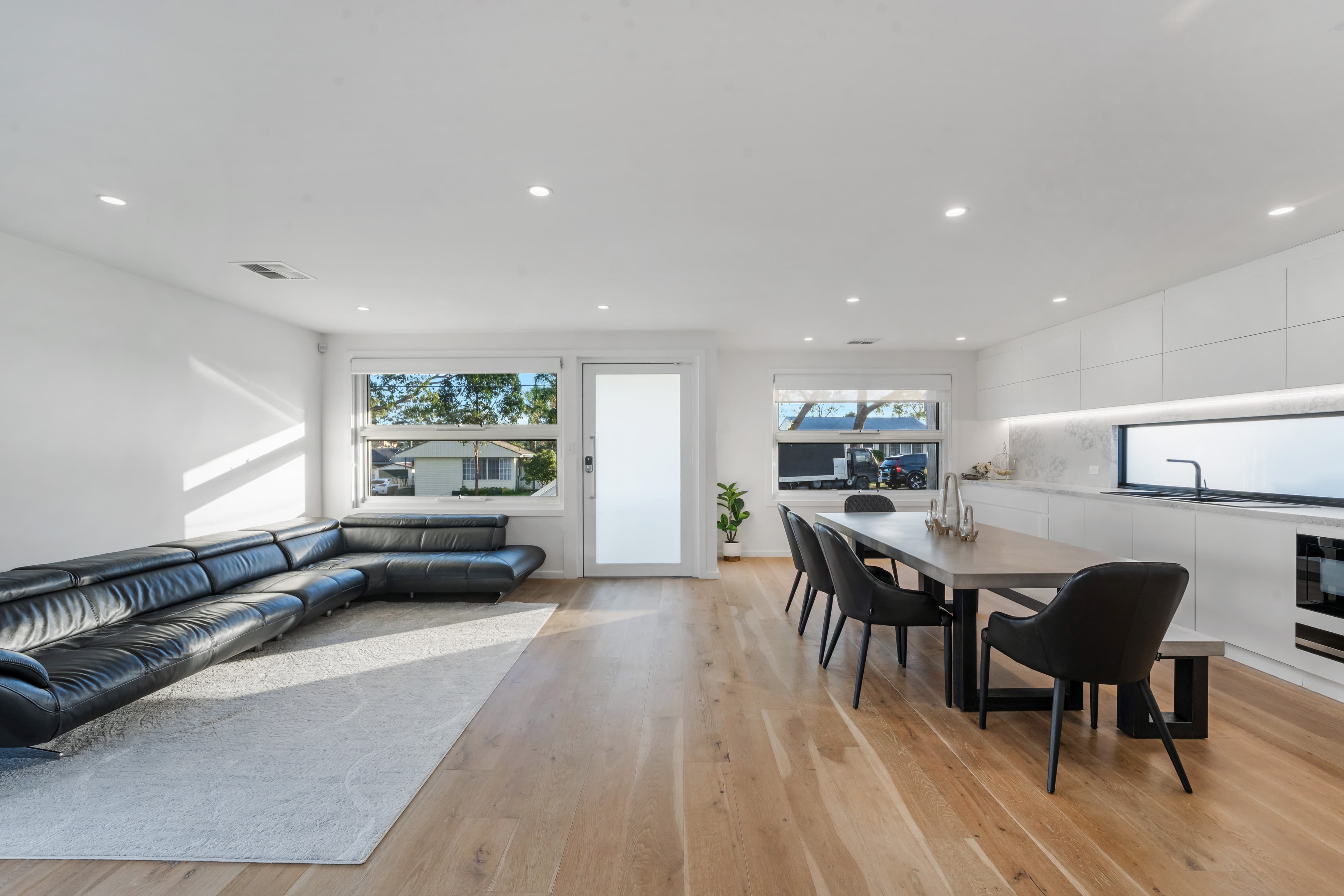 21 Appleton Avenue, Lurnea, Lurnea - Thumbnail 5
