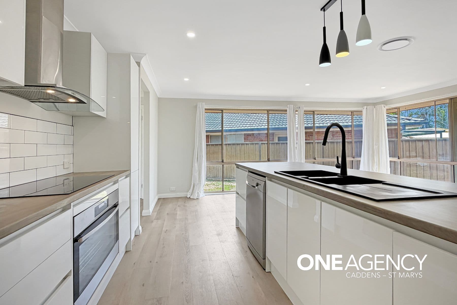 14 Egret Place, Claremont Meadows, Claremont Meadows - Thumbnail 2