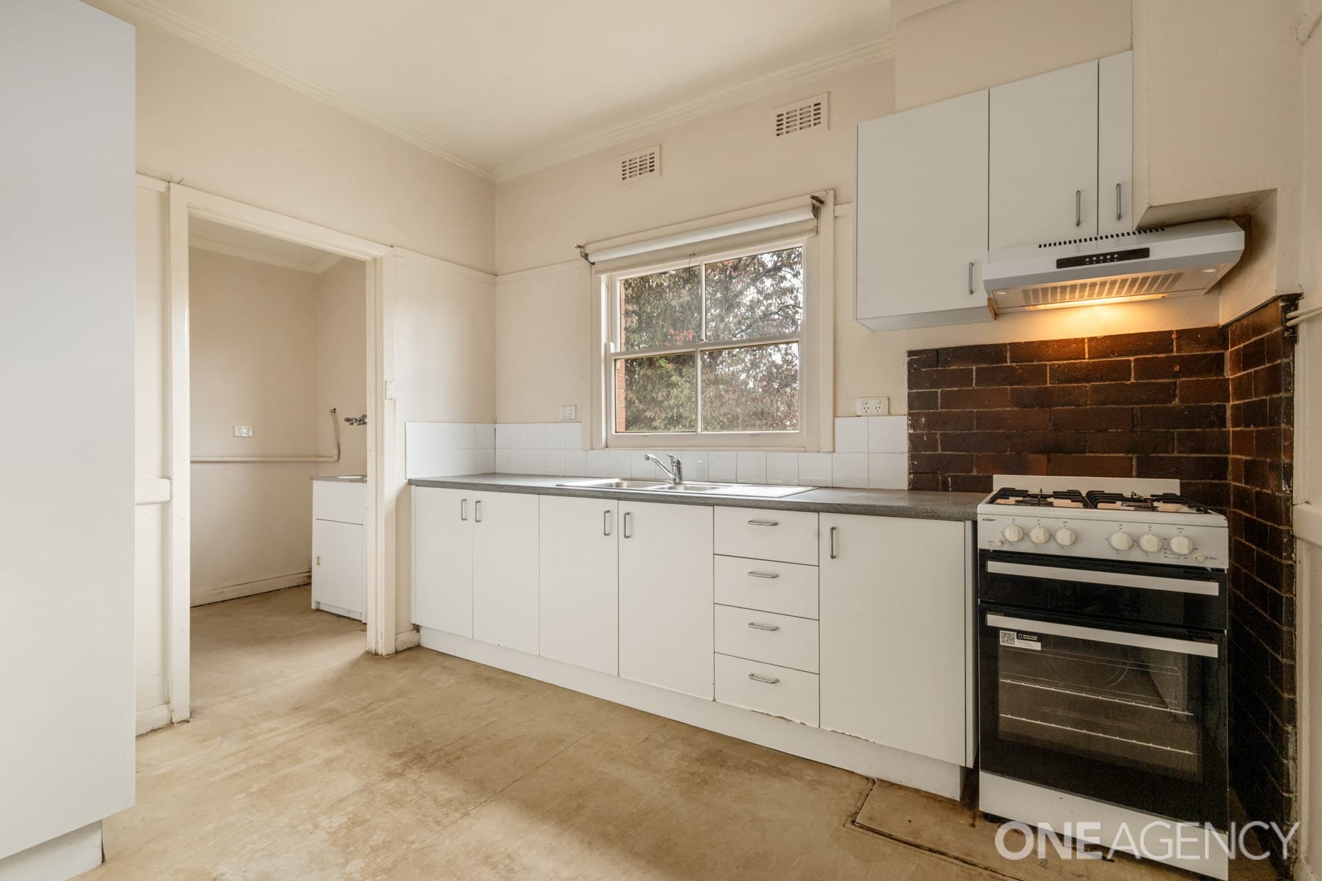 6 Pattison Avenue, North Geelong, North Geelong - Thumbnail 3