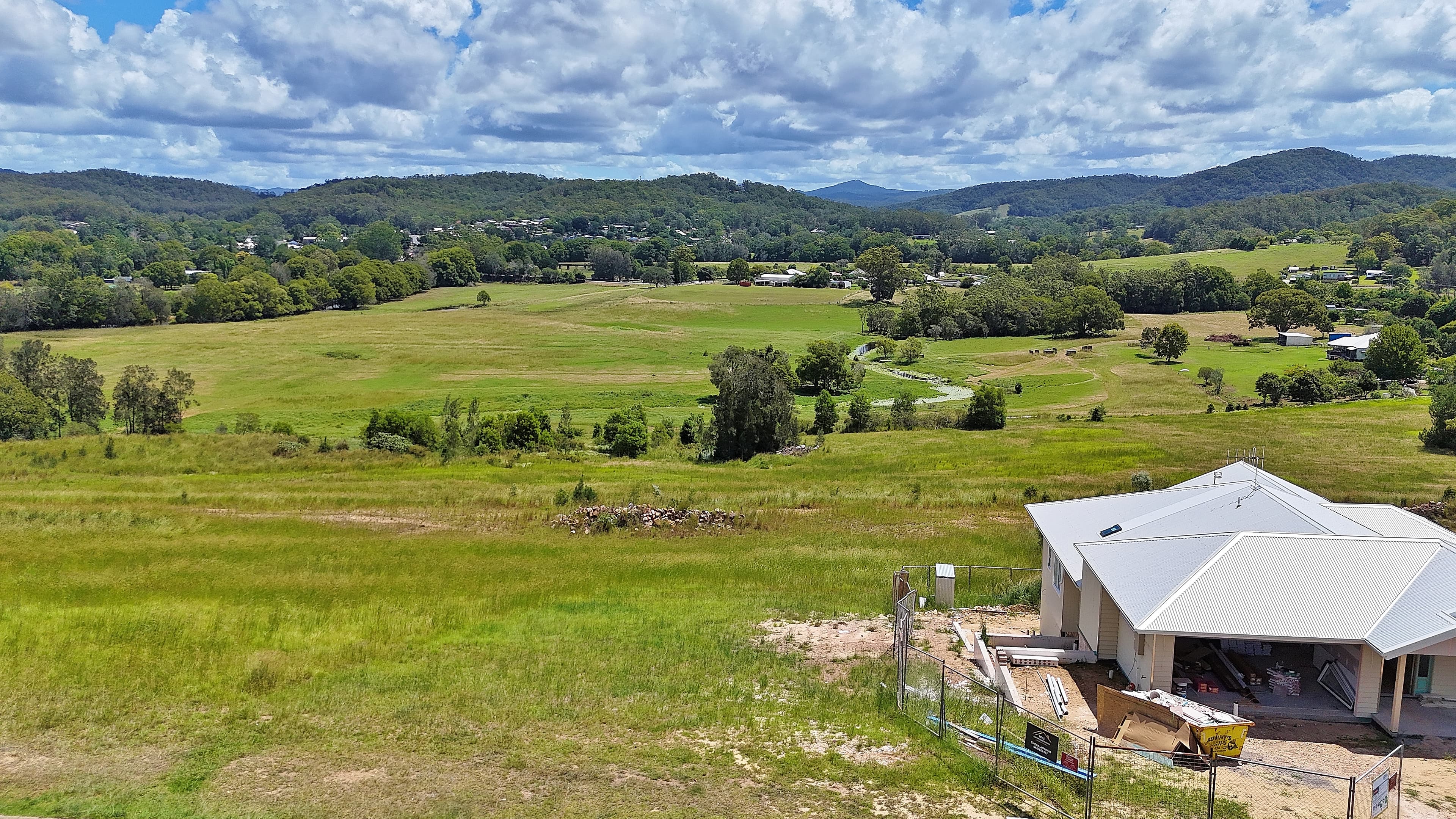 17 Red Cedar Ridge, Kew, Kew - Thumbnail 3