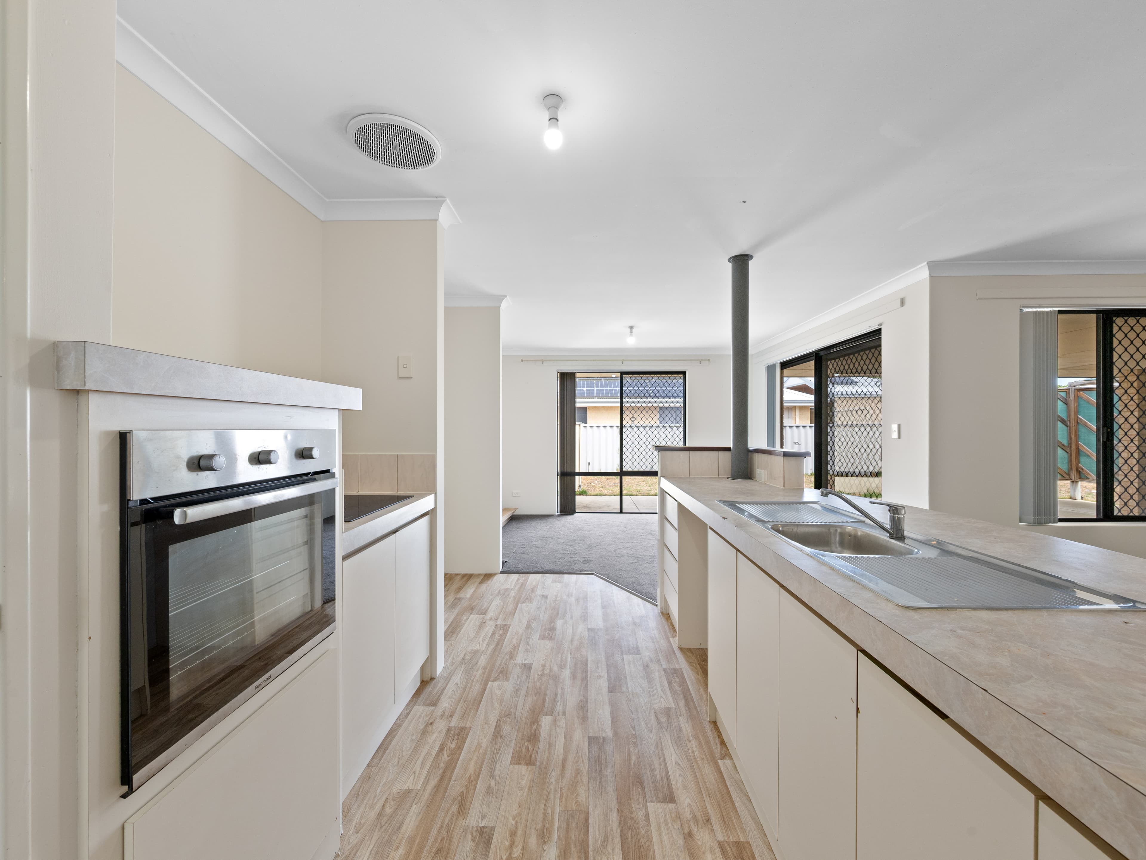 21 Manders Way, Singleton, Singleton - Thumbnail 7