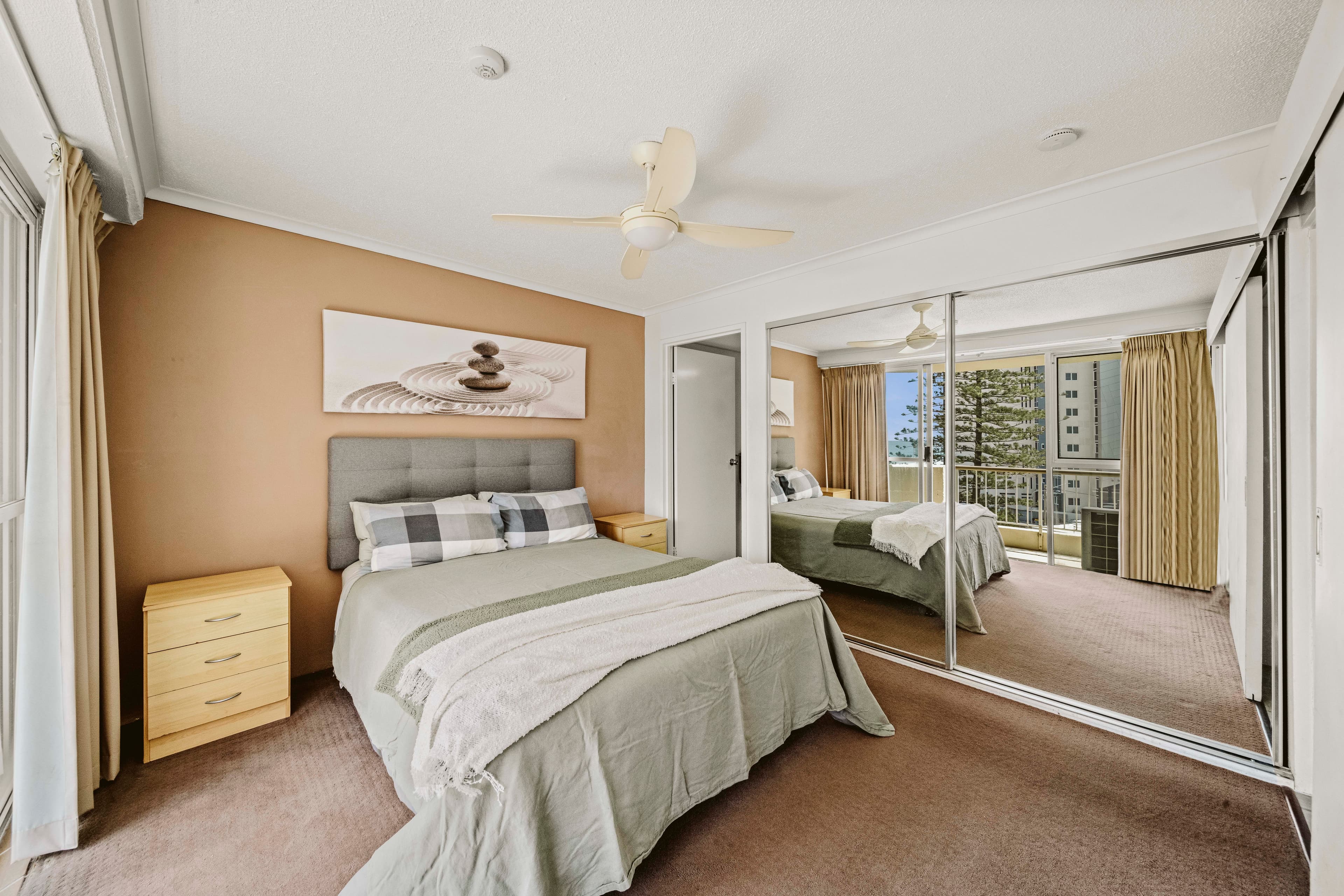 502/10 Vista Street, Surfers Paradise, Surfers Paradise - Thumbnail 8
