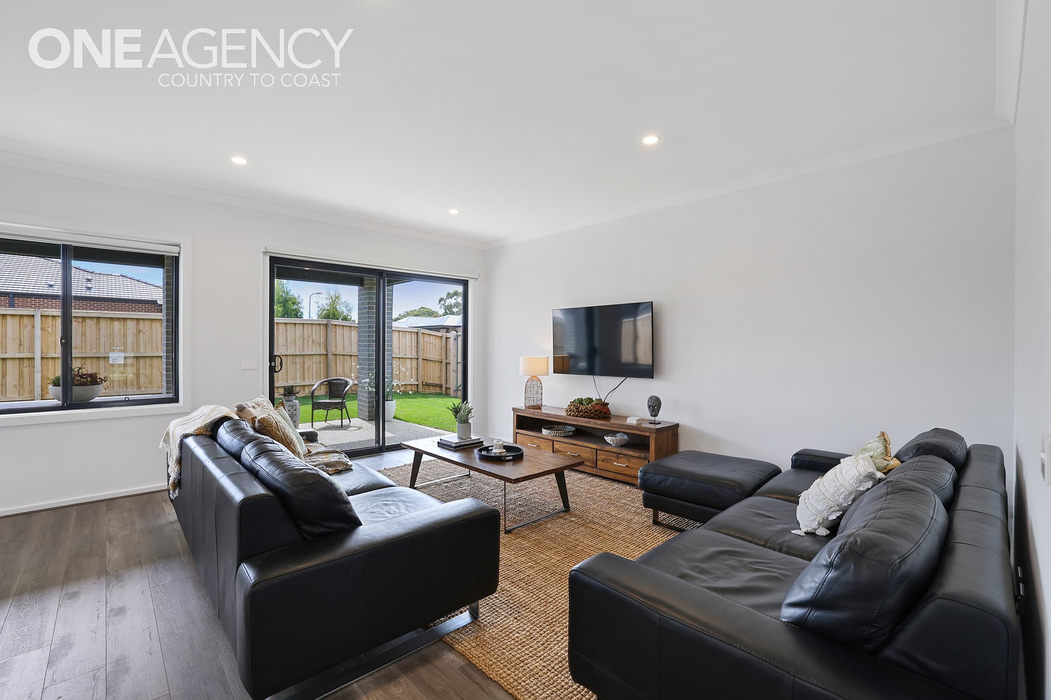 77 Pembrey Loop, Cowes, Cowes - Thumbnail 8