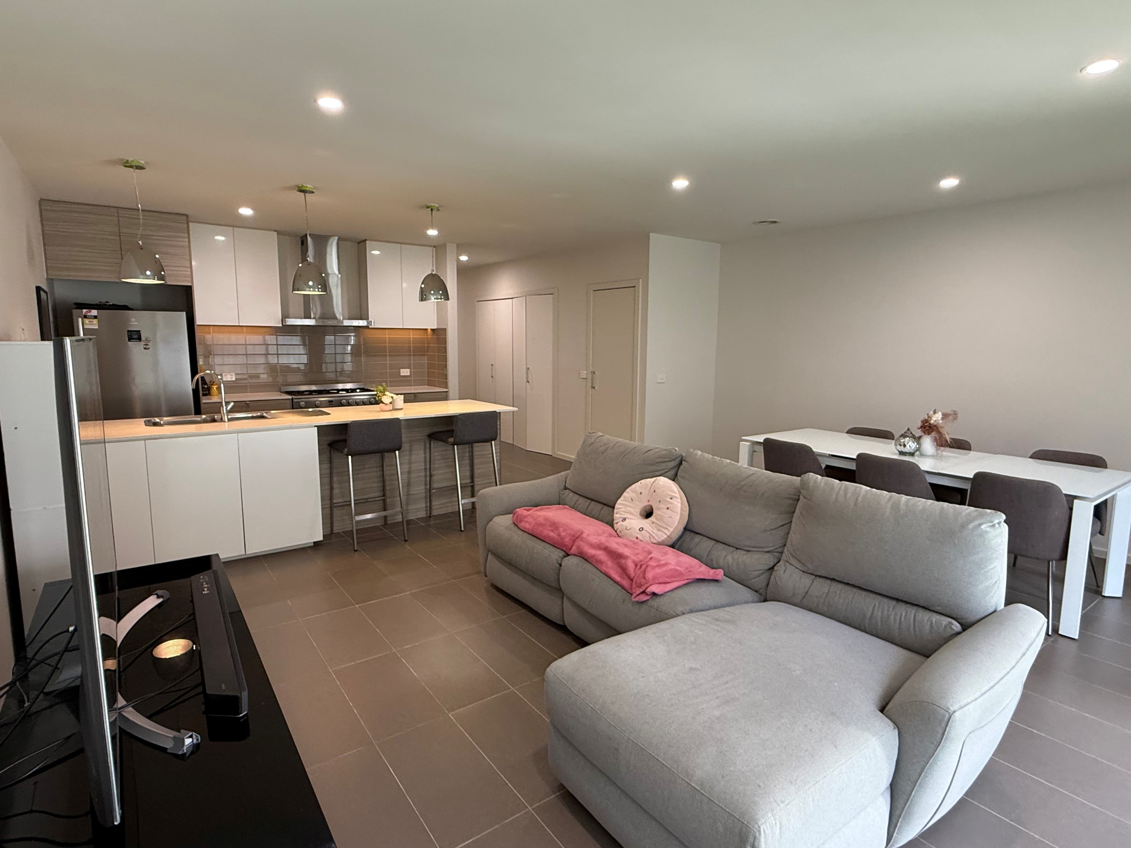 7 Amore Drive, Sunshine West, Sunshine West - Thumbnail 2