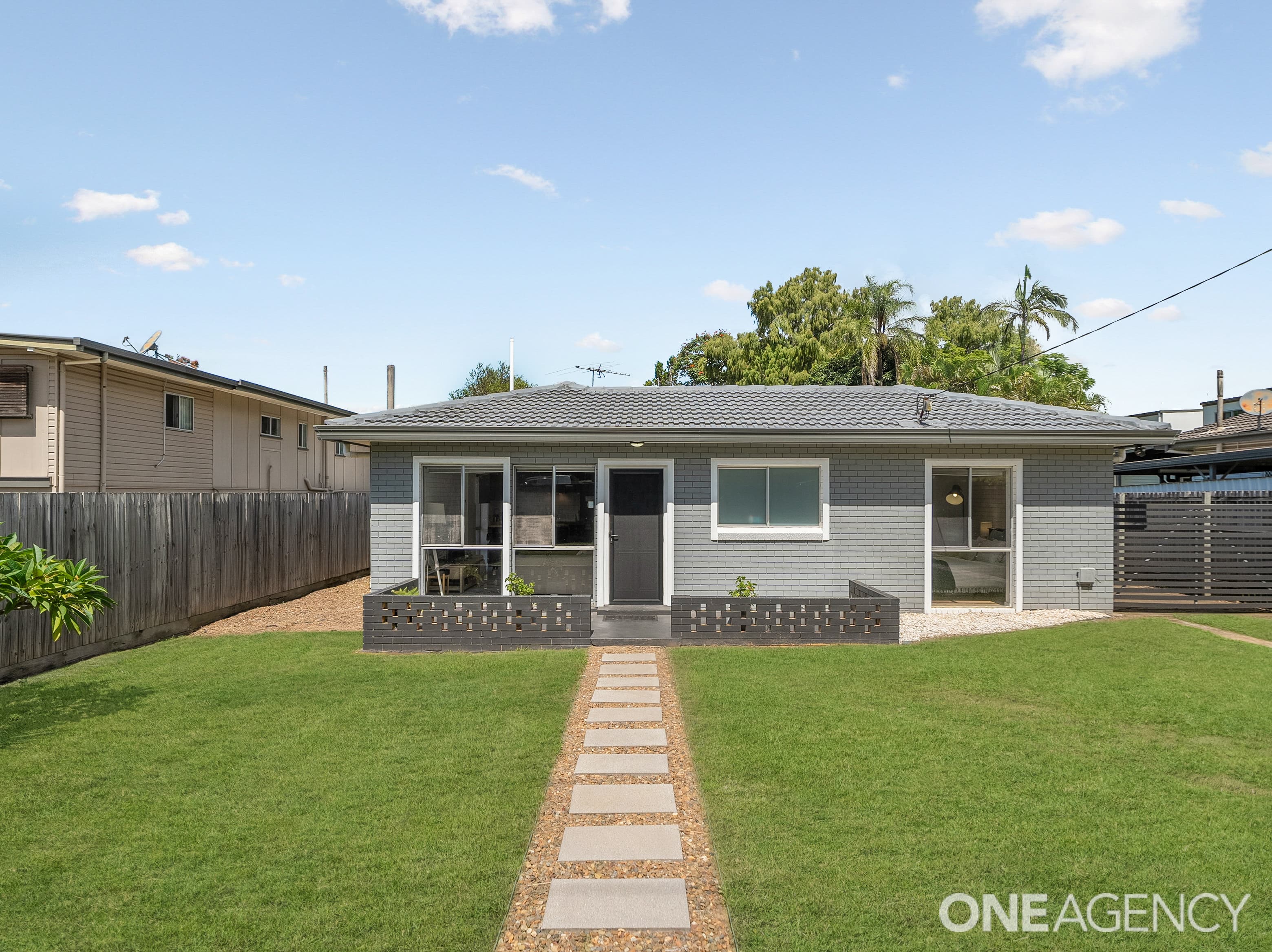 1539 Anzac Avenue, Kallangur, Kallangur - Thumbnail 2