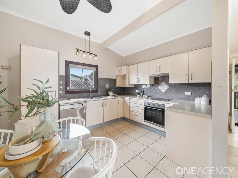 91 Turner Street, Scarborough, Scarborough - Thumbnail 3