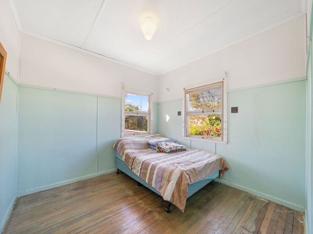 12 Herbert Street, Scarborough, Scarborough - Thumbnail 7
