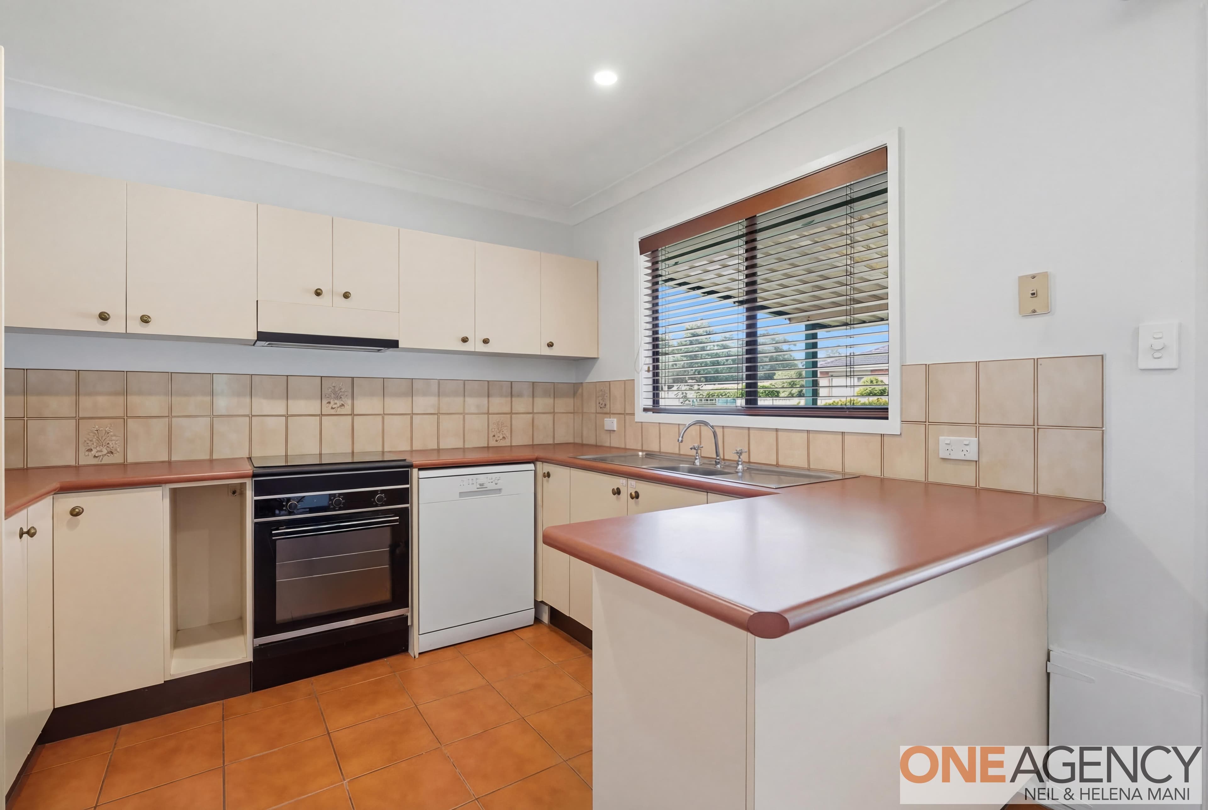 2 Compton Street, North Gosford, North Gosford - Thumbnail 6