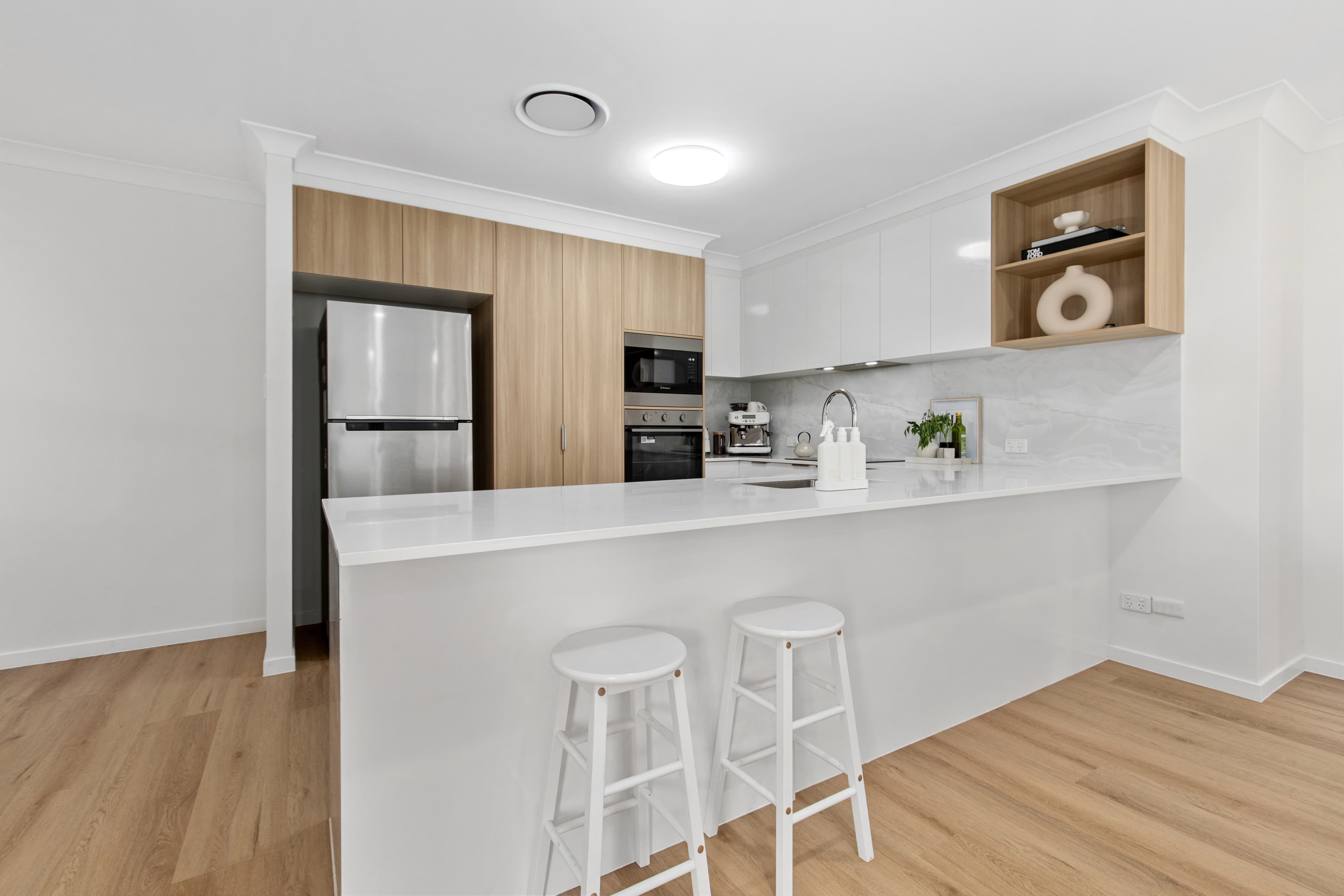 2/8 Valmai Court, Burleigh Waters, Burleigh Waters - Thumbnail 5