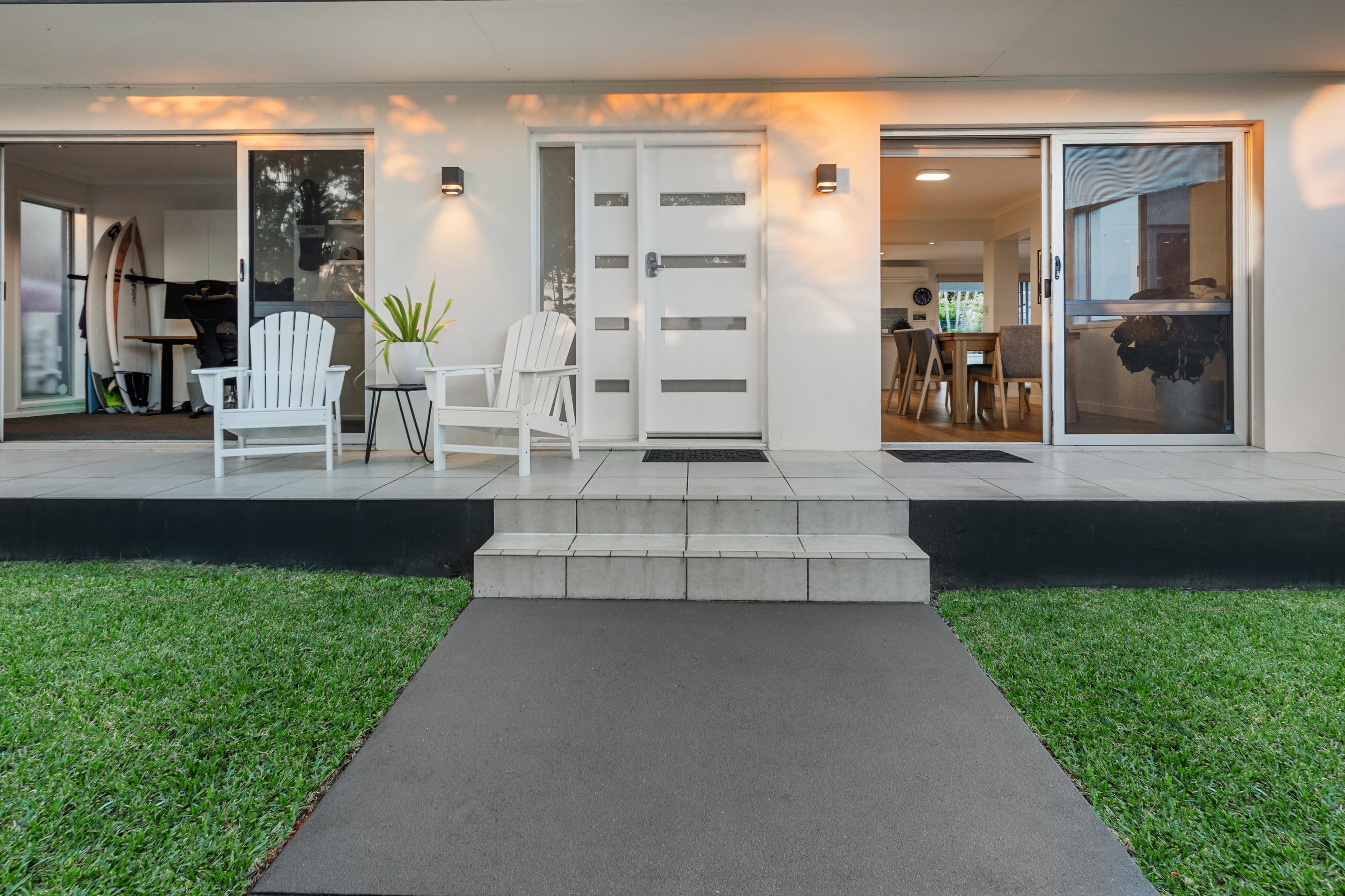 77 Burleigh Street, Burleigh Waters, Burleigh Waters - Thumbnail 2
