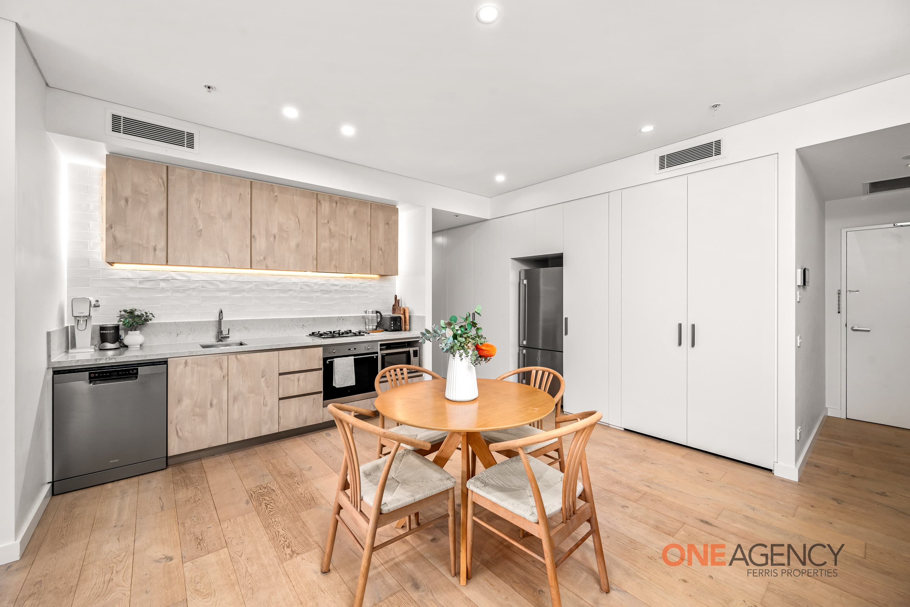302/169 Hunter Street, Newcastle, Newcastle - Thumbnail 6