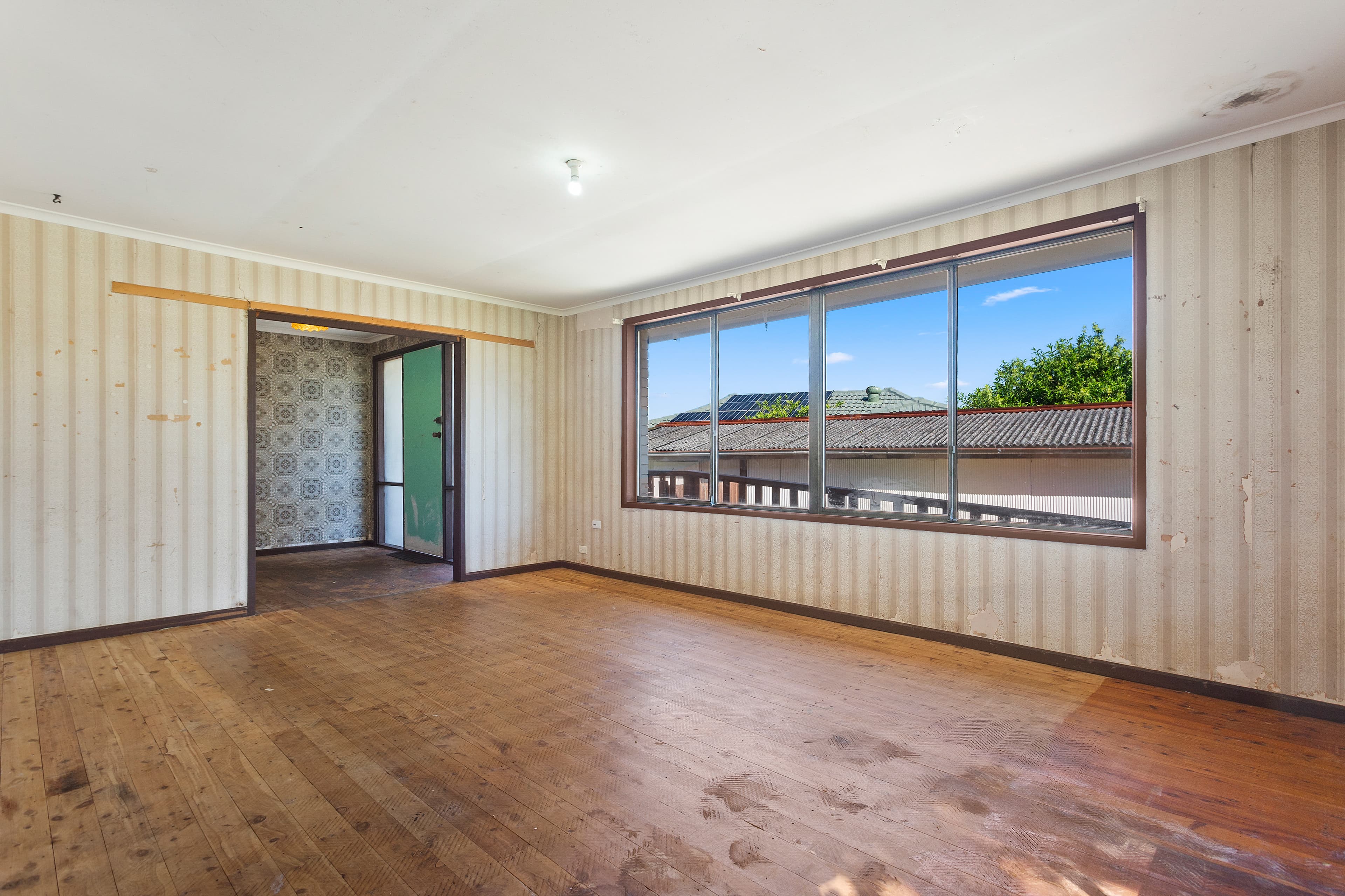 16 Shipton Crescent, Mount Warrigal, Mount Warrigal - Thumbnail 5