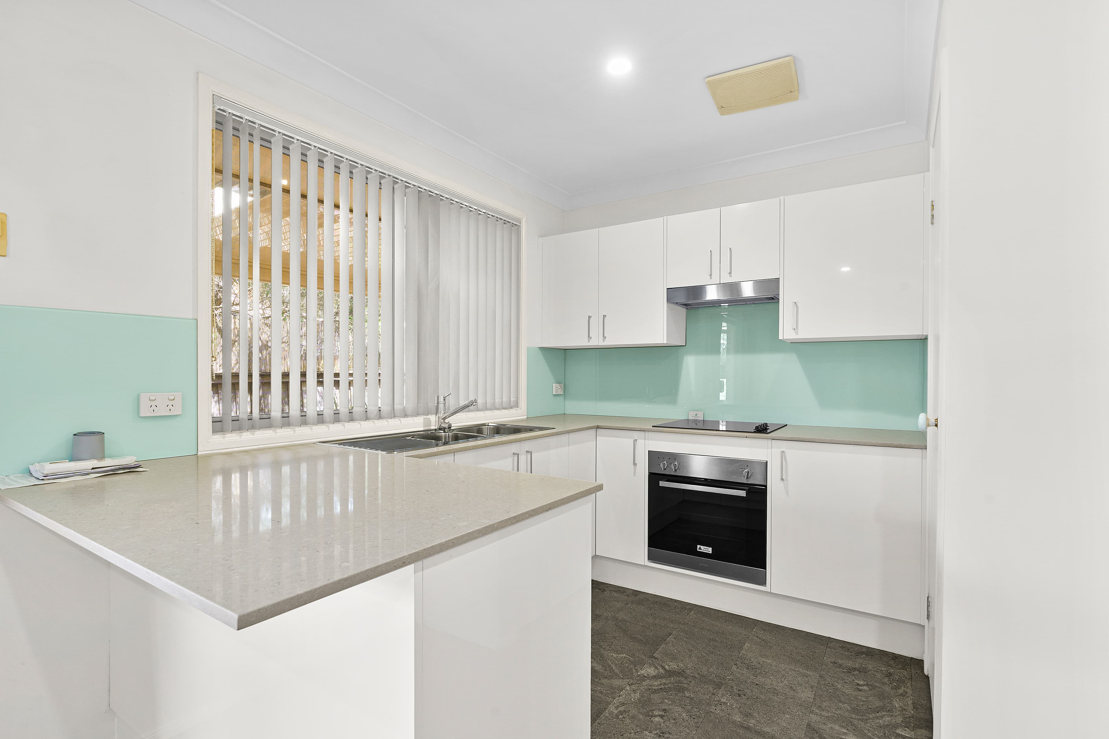 2/3 John Purcell Way, South Nowra, South Nowra - Thumbnail 3