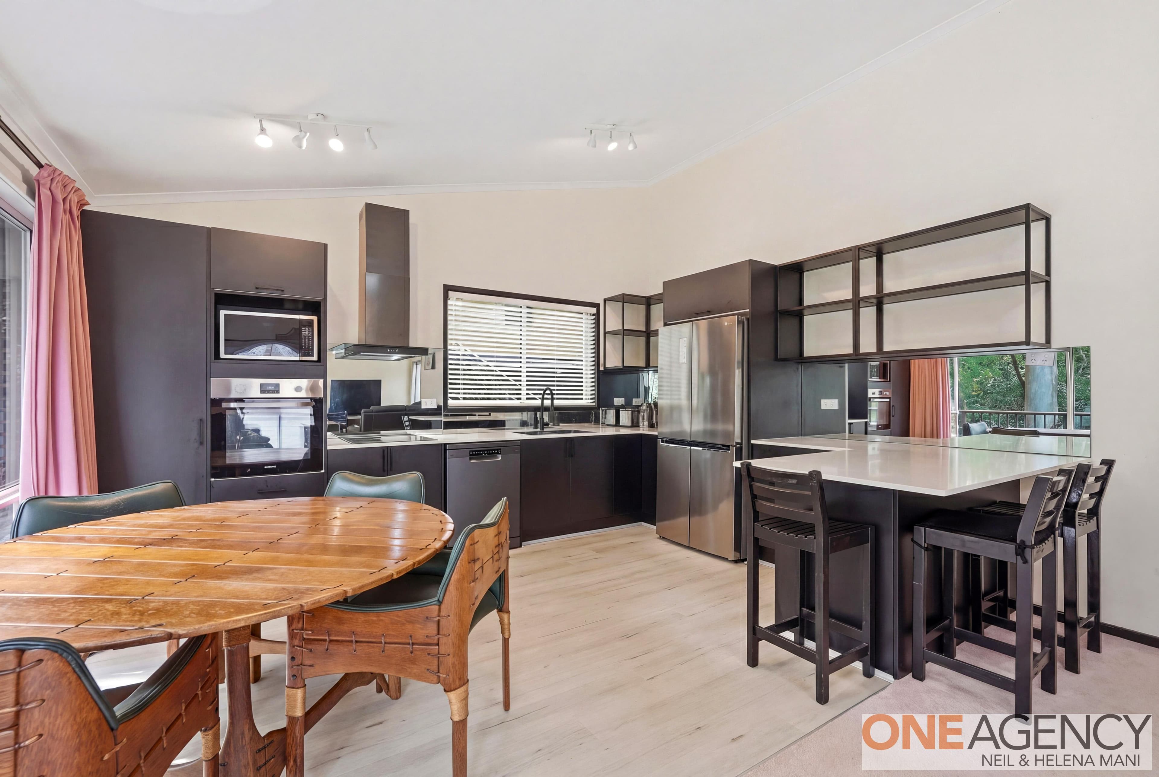 45 South Crescent, North Gosford, North Gosford - Thumbnail 4