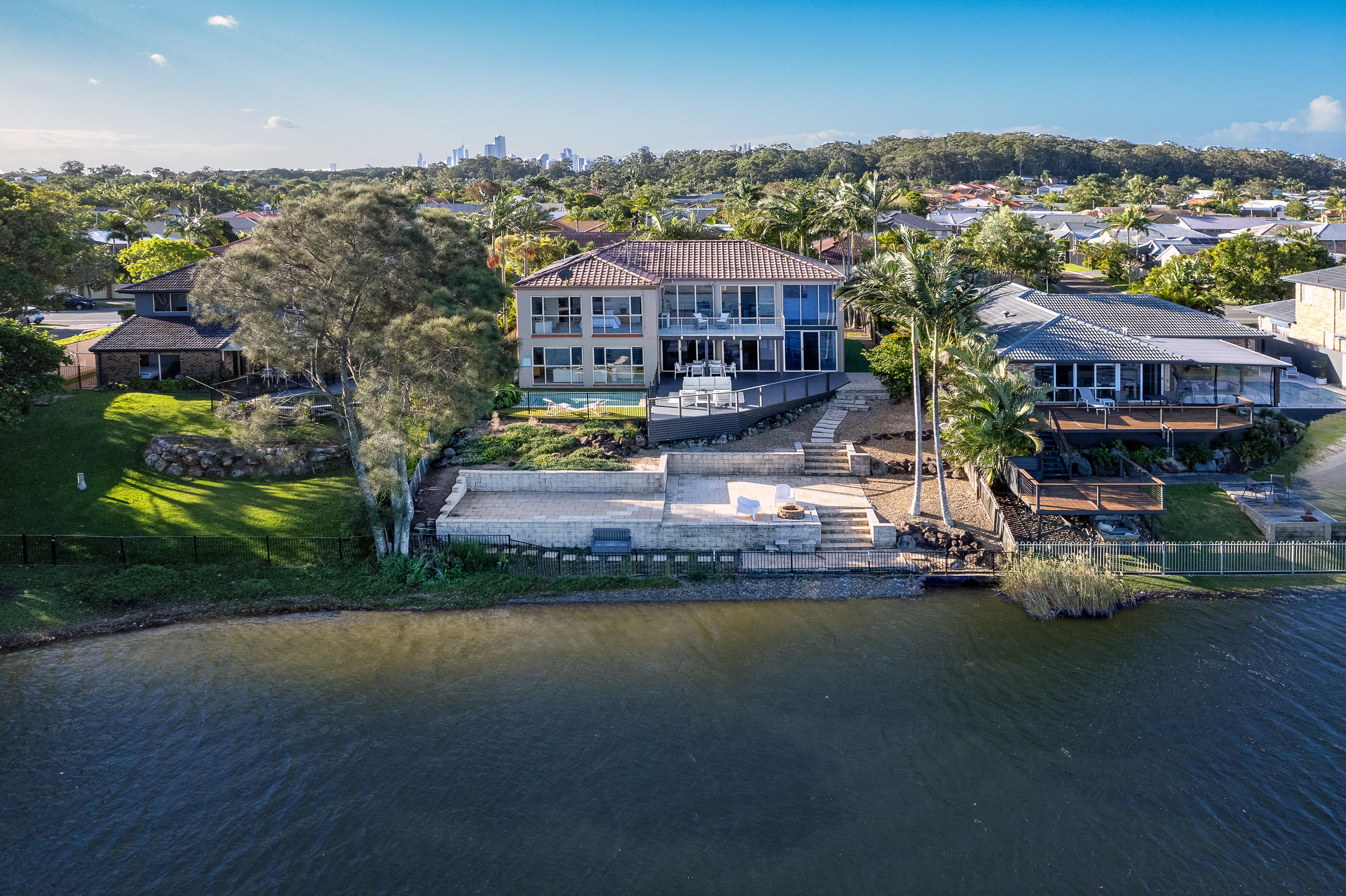 140 Honeyeater Drive, Burleigh Waters, Burleigh Waters - Thumbnail 2