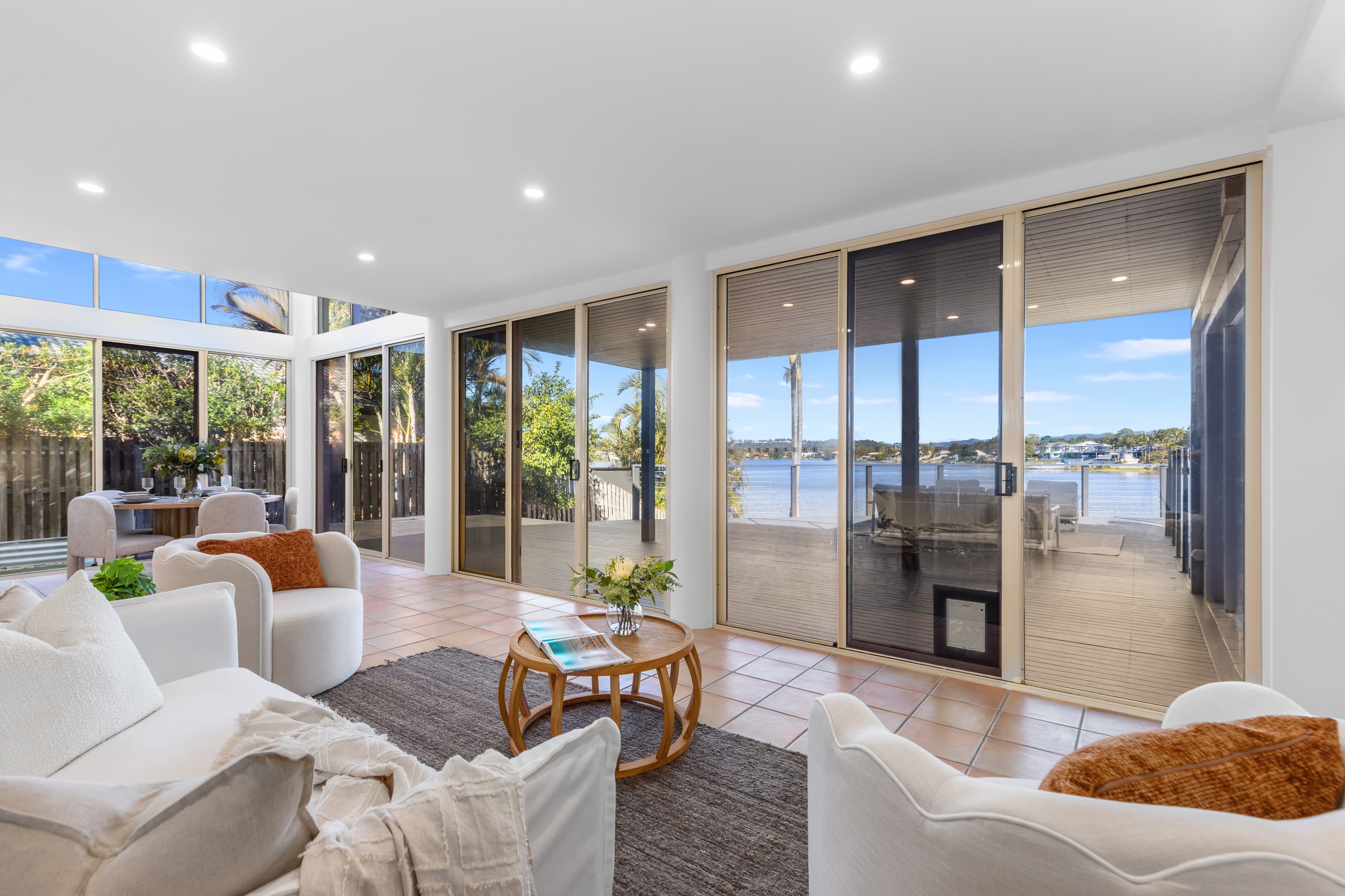 140 Honeyeater Drive, Burleigh Waters, Burleigh Waters - Thumbnail 3