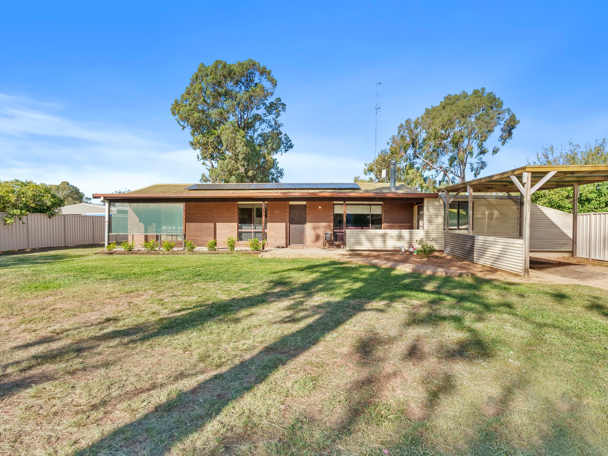 15 Sugden Street, Tocumwal, Tocumwal - Thumbnail 2