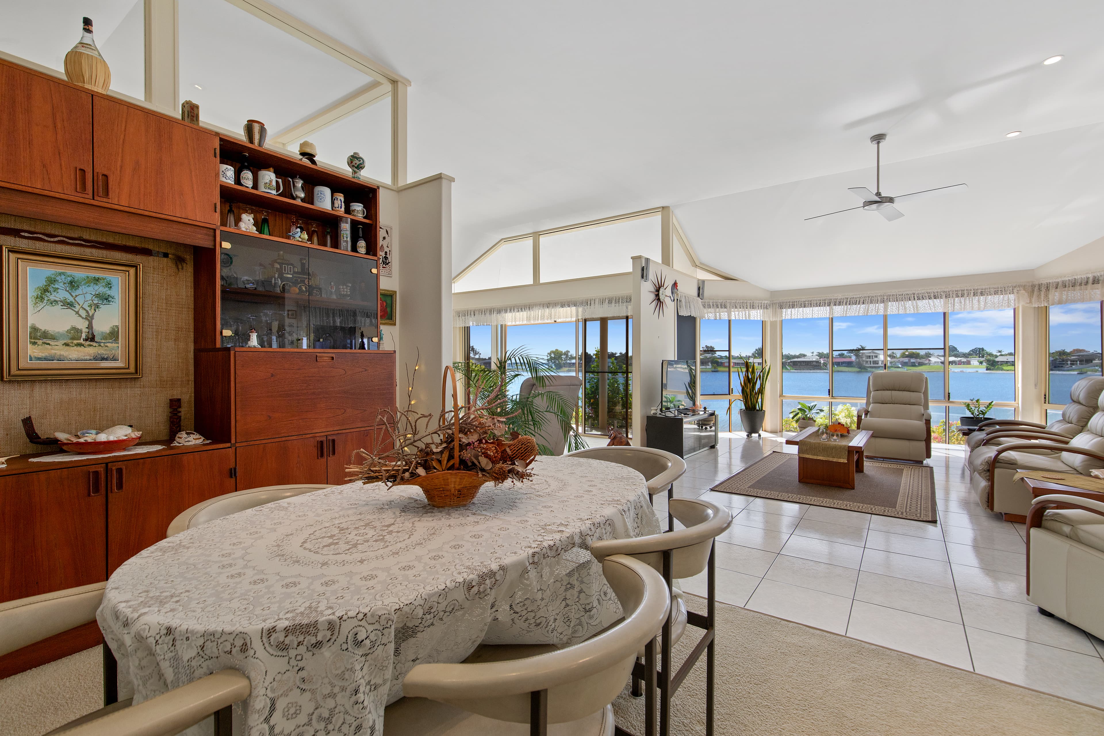 33 Wedgebill Parade, Burleigh Waters, Burleigh Waters - Thumbnail 4