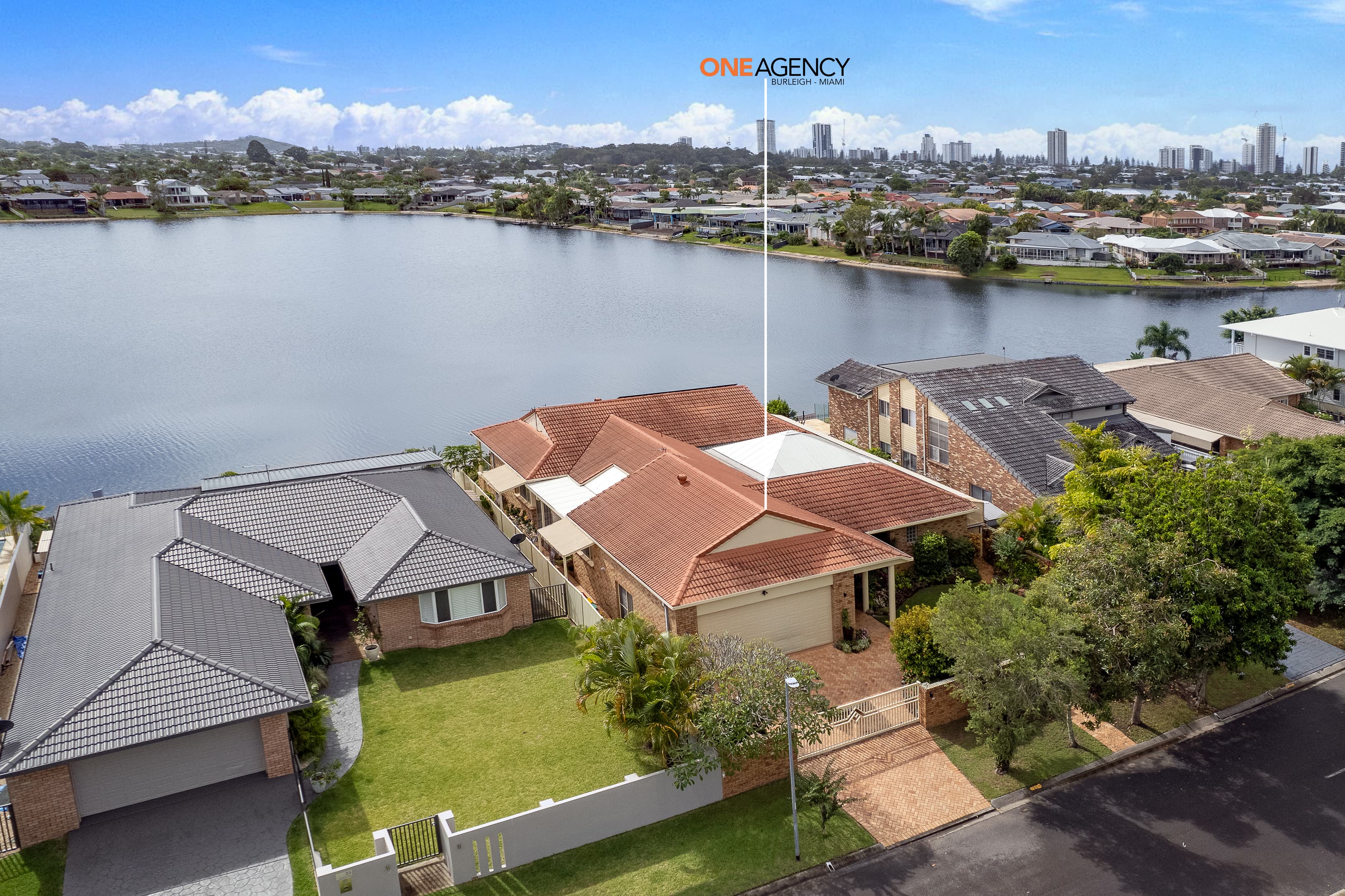 33 Wedgebill Parade, Burleigh Waters, Burleigh Waters - Image 1