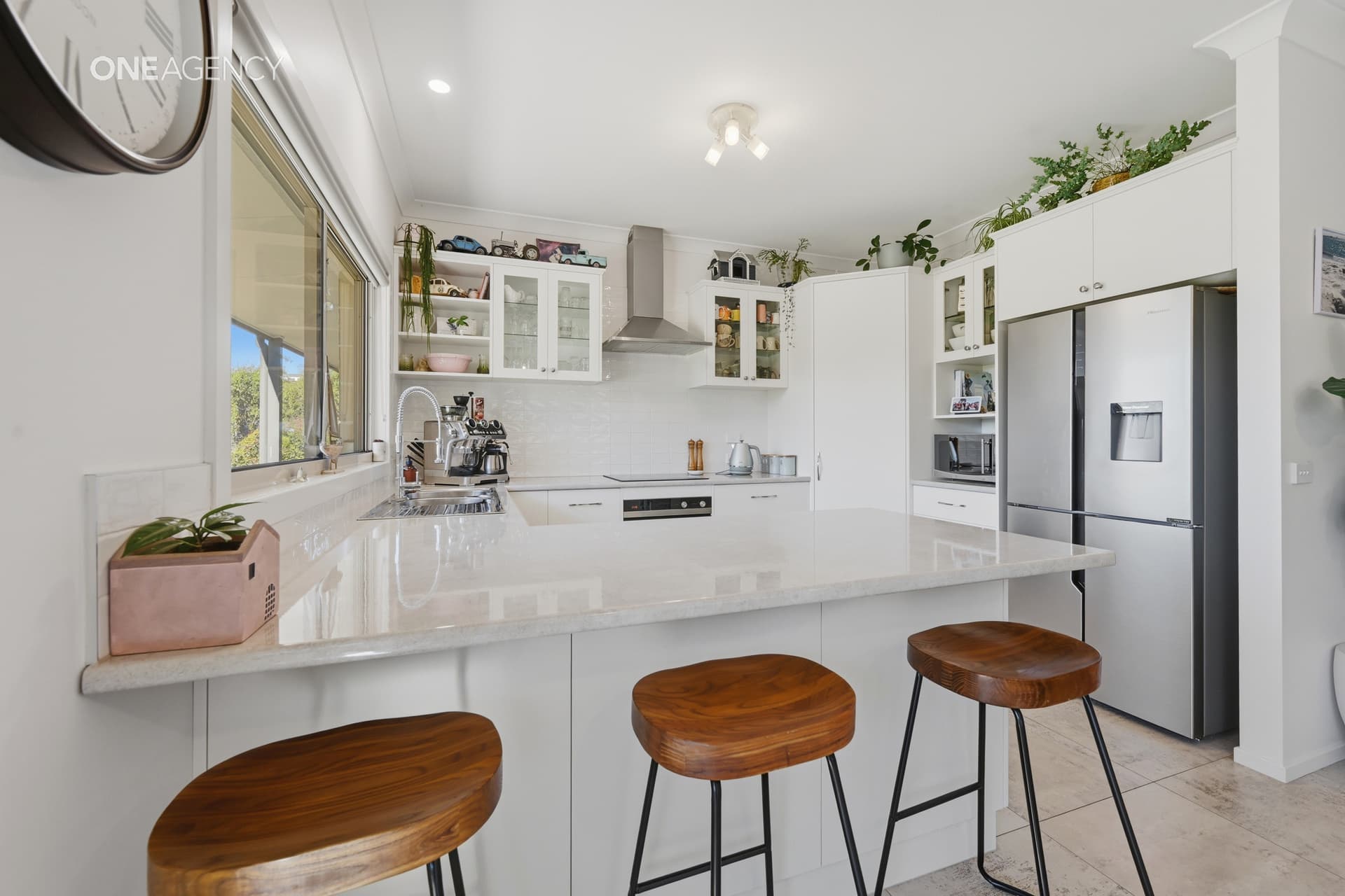 8 Woodland Rise, Northdown, Northdown - Thumbnail 3