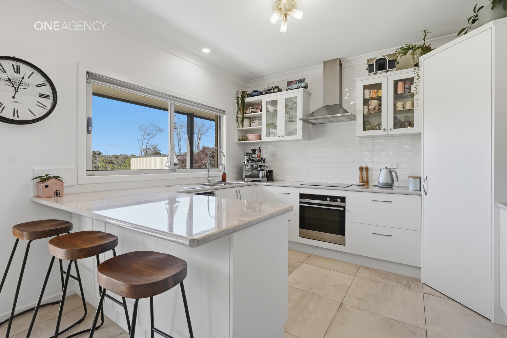 8 Woodland Rise, Northdown, Northdown - Thumbnail 4