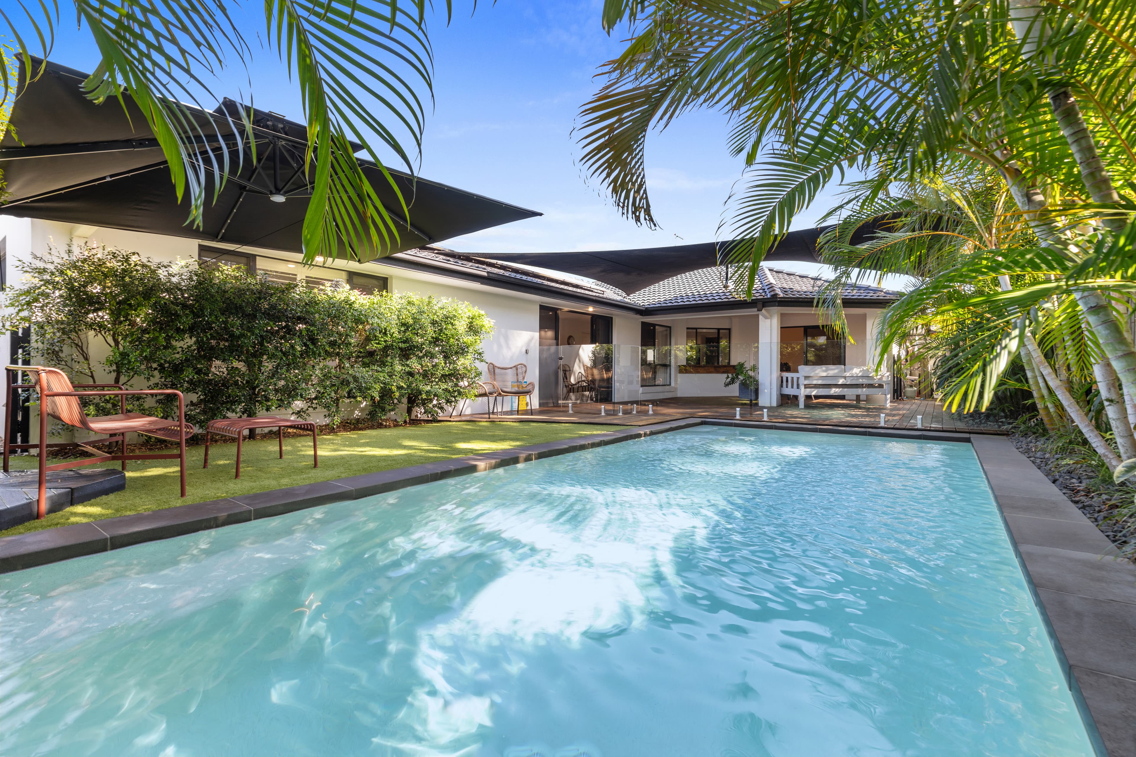 6 Avocet Avenue, Burleigh Waters, Burleigh Waters - Image 1