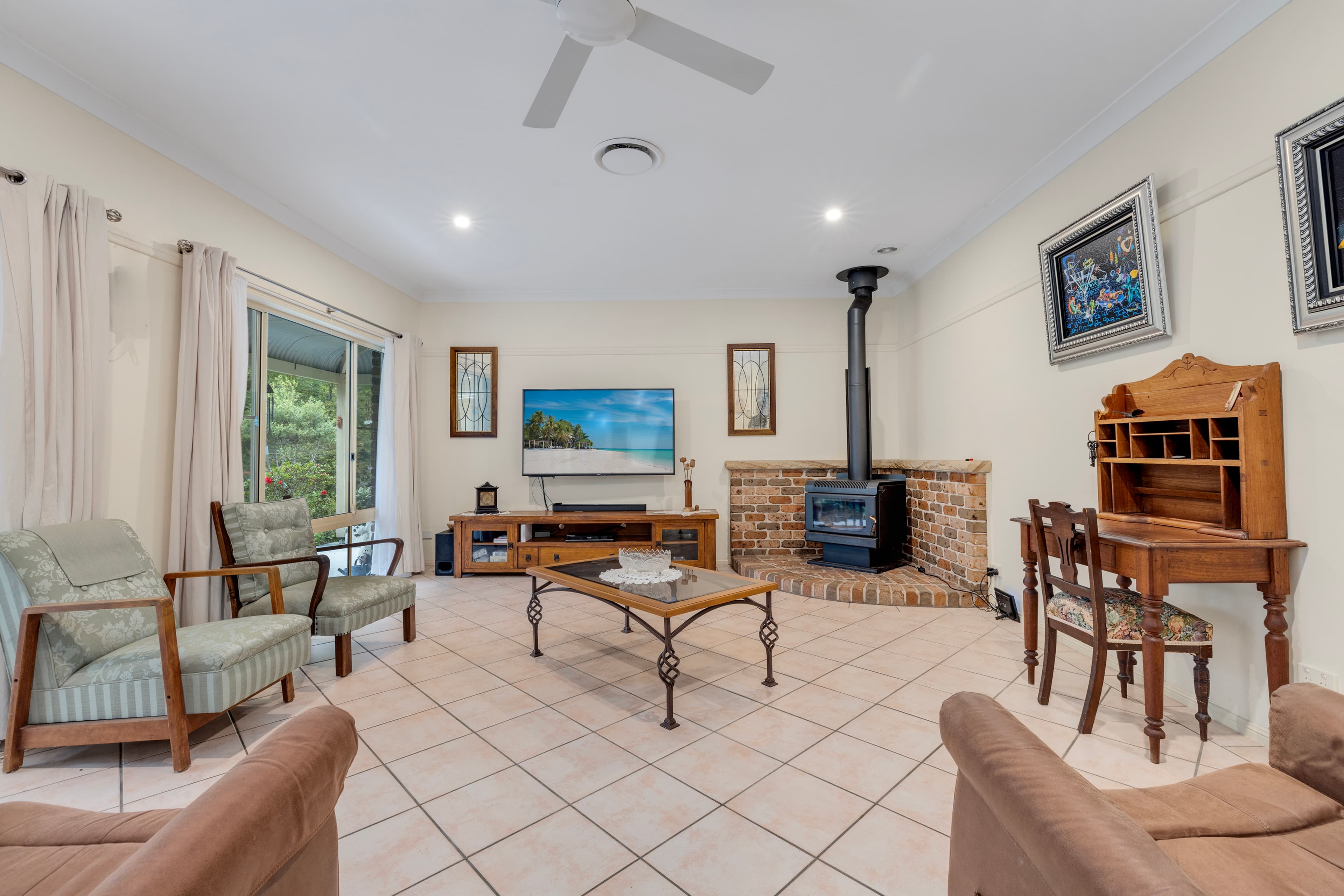 7 Bellbird Close, Kew, Kew - Thumbnail 3