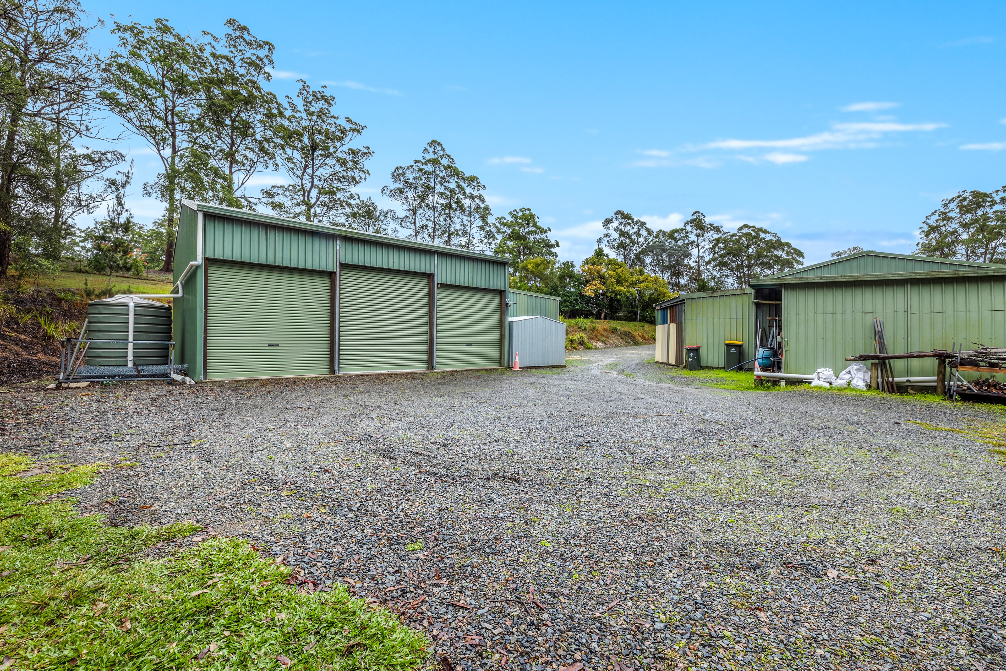 7 Bellbird Close, Kew, Kew - Thumbnail 2