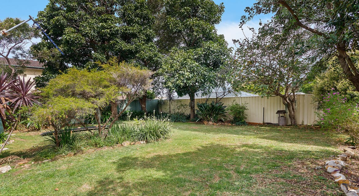 37 Jennifer Crescent, Thirroul, Thirroul - Thumbnail 2