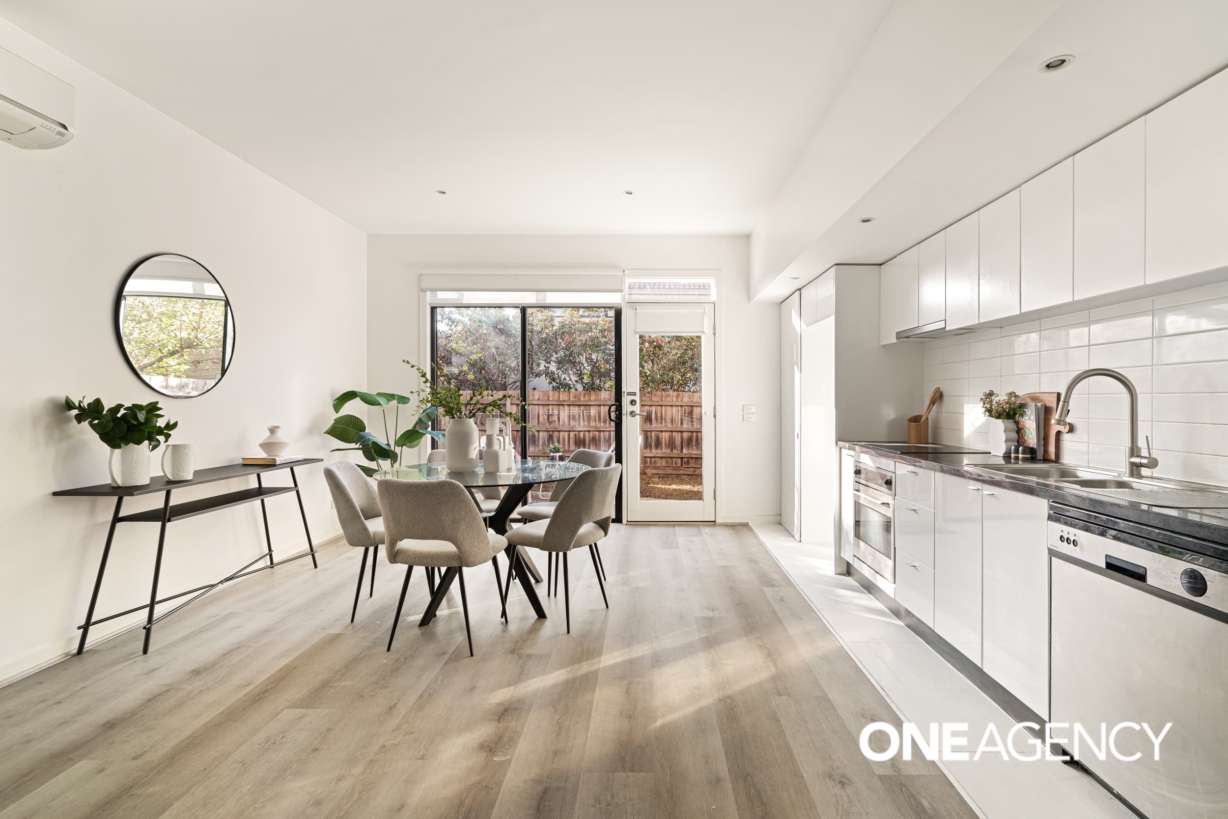 21C Browns Road, Clayton, Clayton - Thumbnail 4