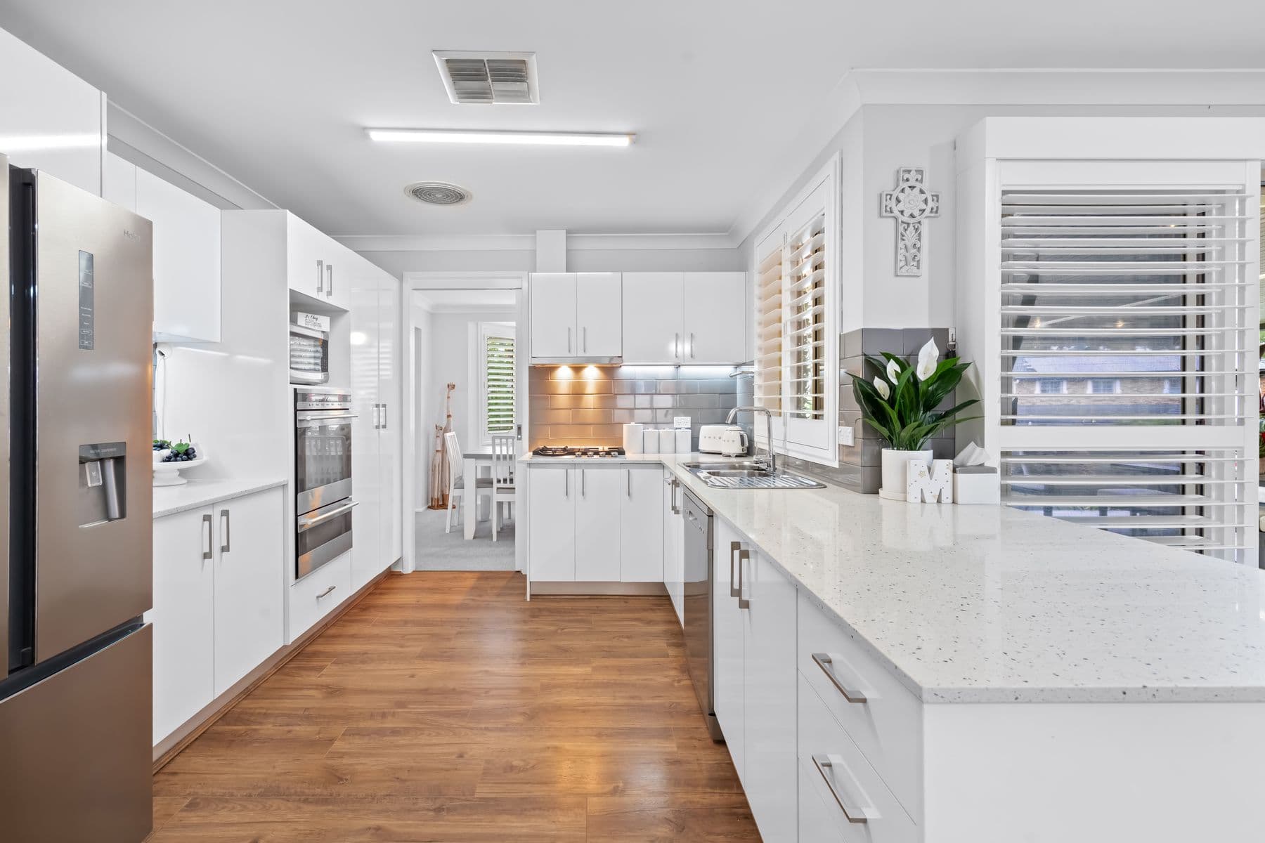1 Bensley Close, Lake Haven, Lake Haven - Thumbnail 4