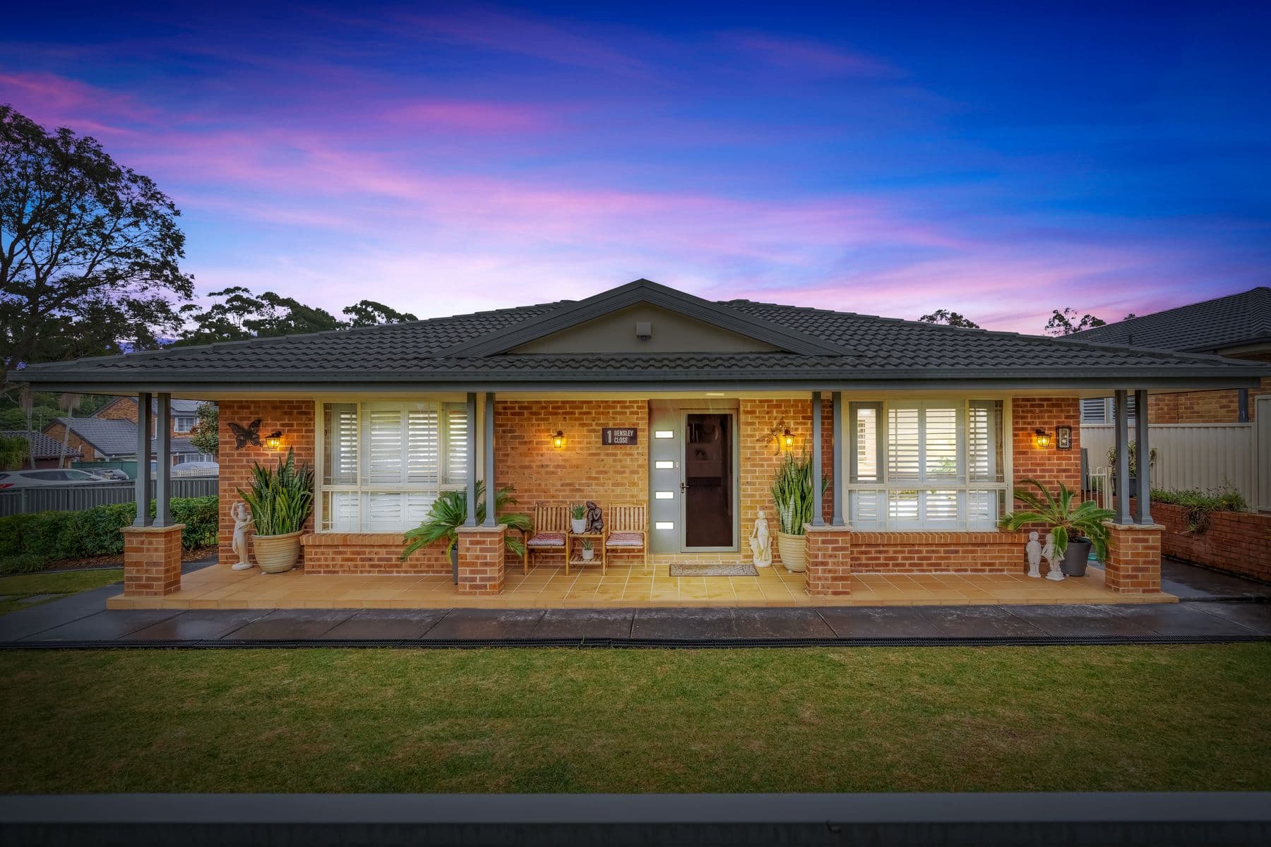 1 Bensley Close, Lake Haven, Lake Haven - Image 1