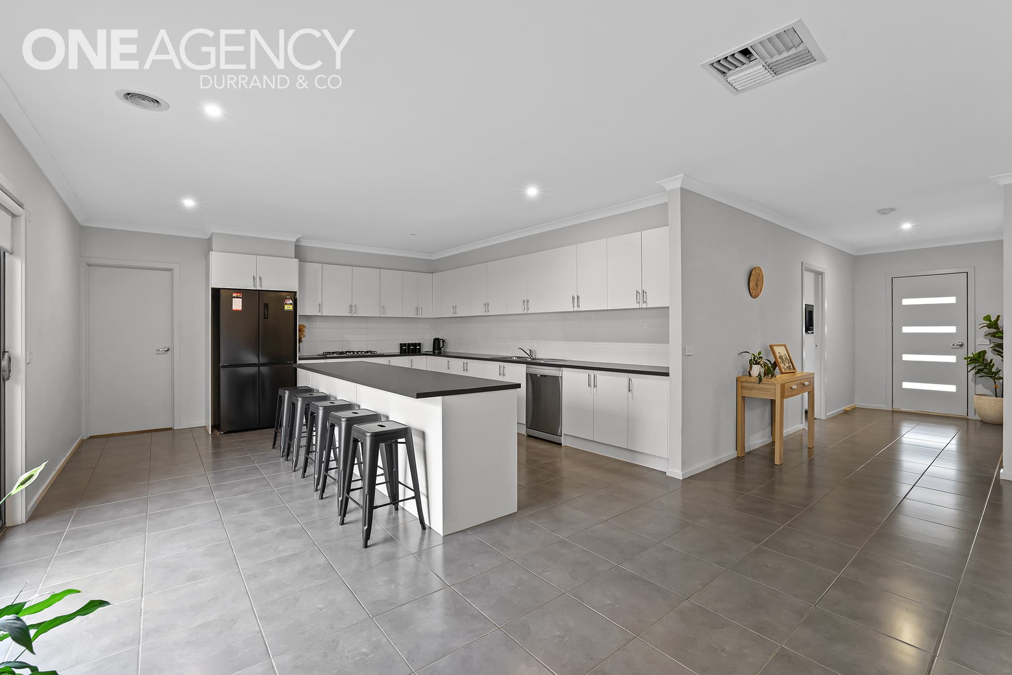 12 Cromwell Road, Warragul, VIC 3820, Warragul - Thumbnail 5