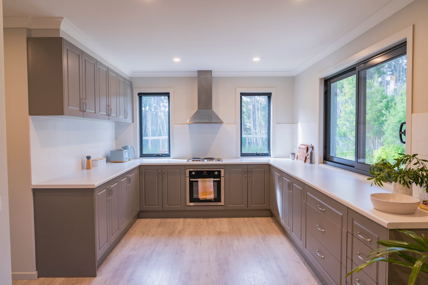 28 Galleon Crescent, Sunset Strip, Sunset Strip - Thumbnail 3